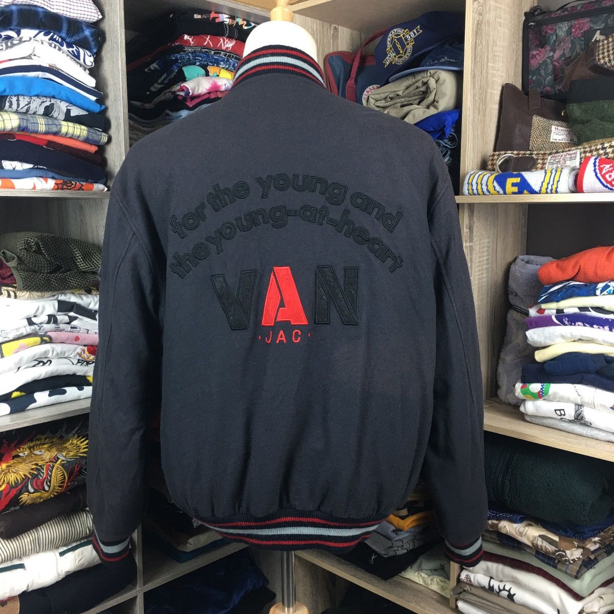 Japanese Brand × Van 💥Vintage Van Jac Big Logo Varsity Jacket Travis Style Size US L / EU 52-54 / 3 - 1 Thumbnail