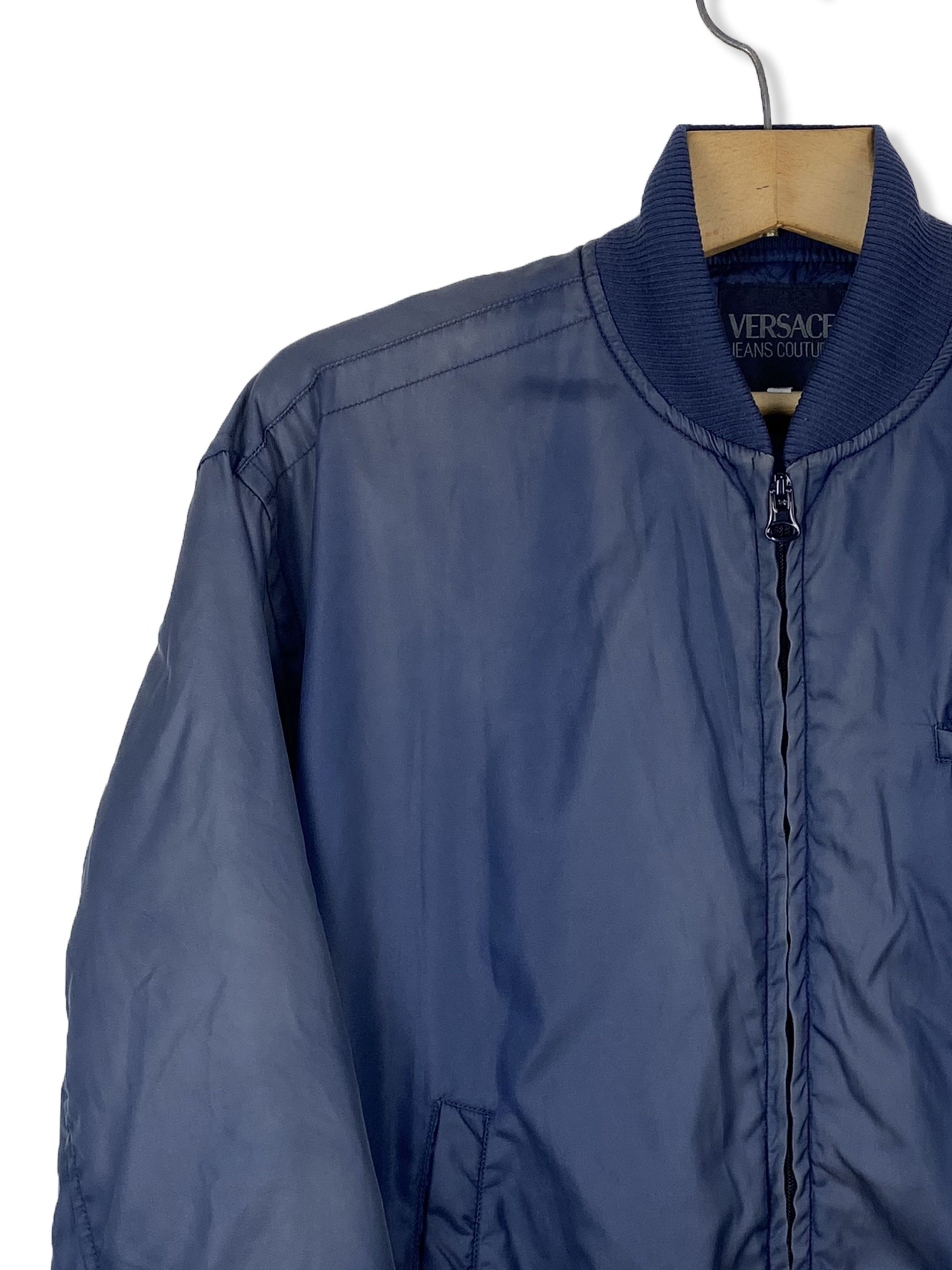 Versace Jeans Couture Vintage VERSACE Navy Faded Bomber Big Logo M377 Size US L / EU 52-54 / 3 - 4 Thumbnail
