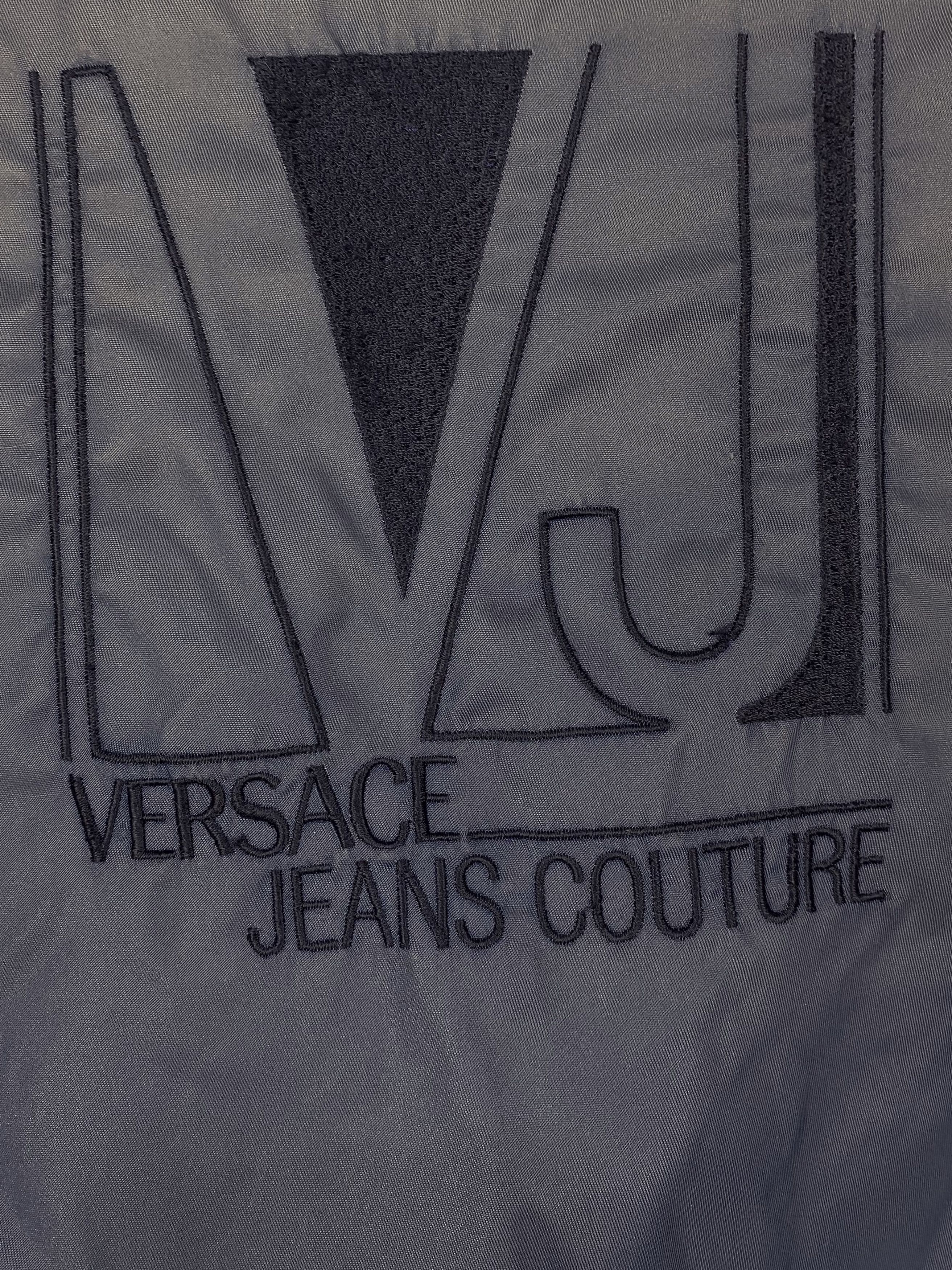 Versace Jeans Couture Vintage VERSACE Navy Faded Bomber Big Logo M377 Size US L / EU 52-54 / 3 - 11 Thumbnail
