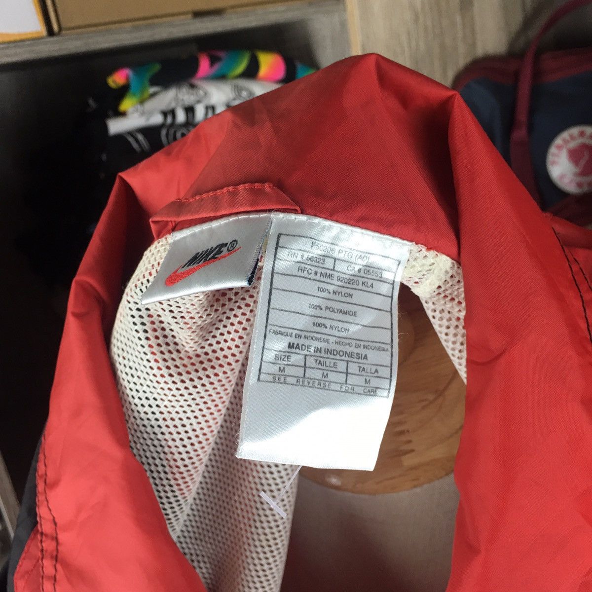 Nike × Vintage Vintage Nike Swoosh Windbreaker Travis Style Size US M / EU 48-50 / 2 - 4 Thumbnail