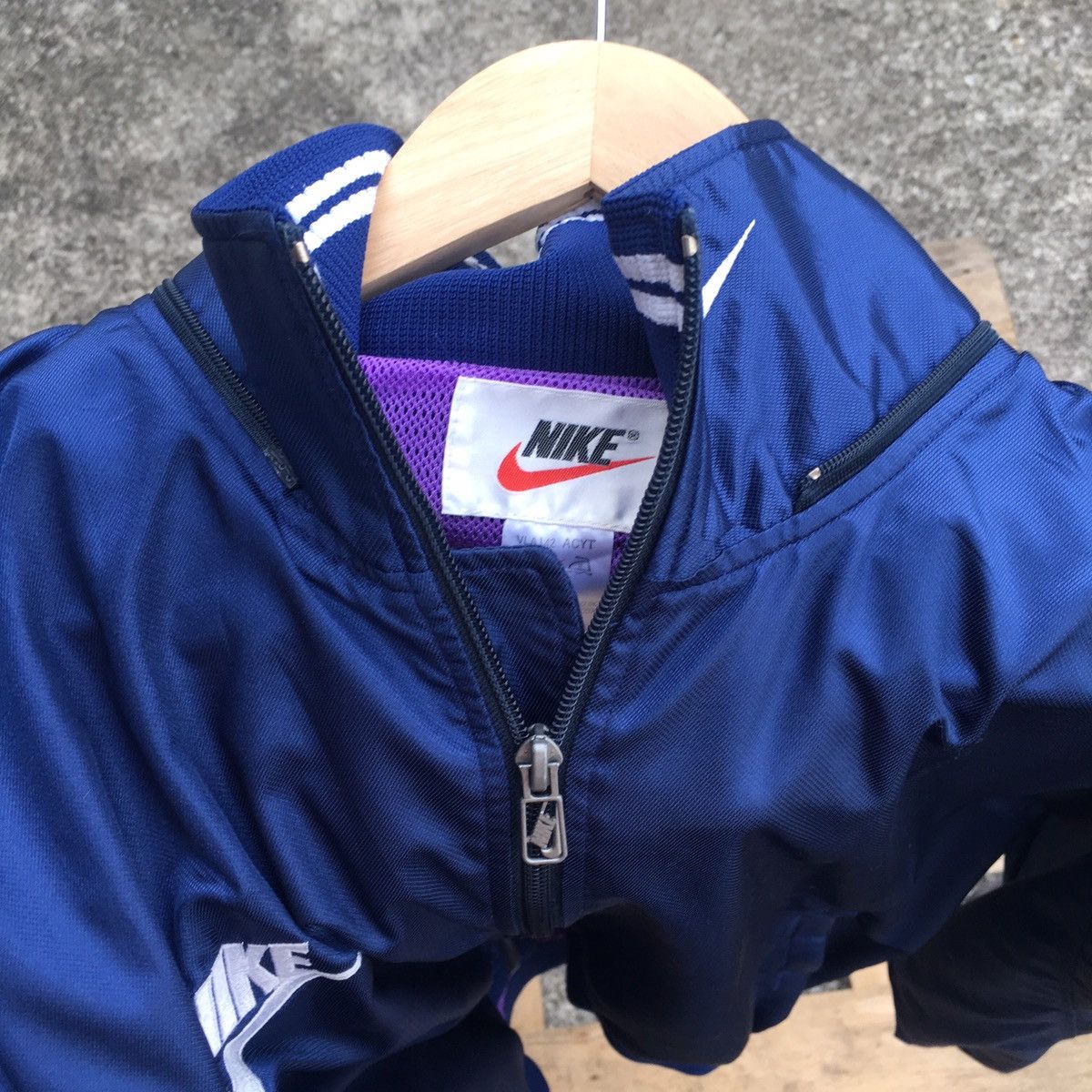 Nike × Vintage 💥Vintage Nike Sweater/Windbreaker Embroided Logo Size US L / EU 52-54 / 3 - 3 Thumbnail
