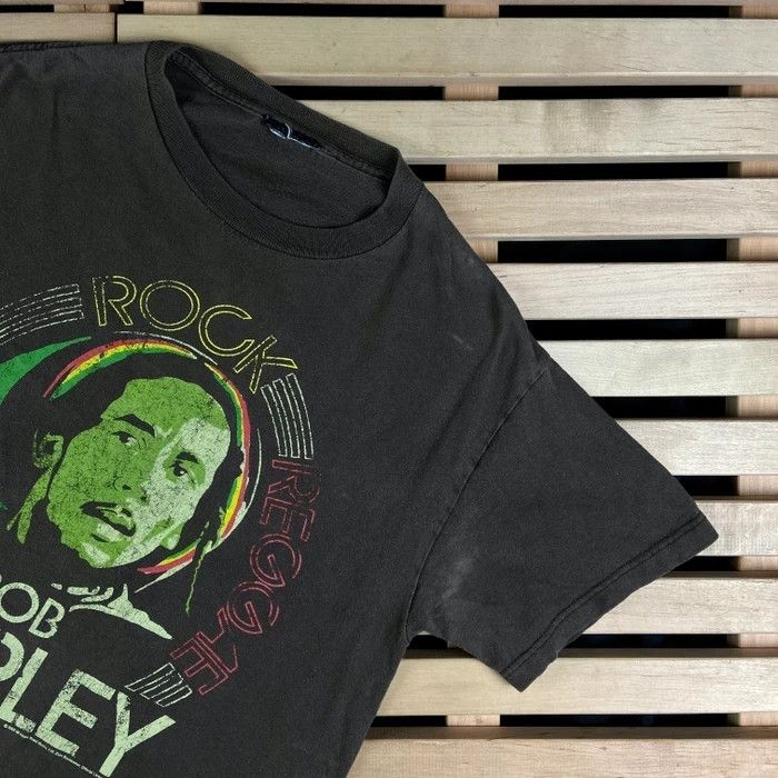 Band Tees × Bob Marley × Vintage Mens Vintage T Shirt Bob Marley 2008 Size M Size US M / EU 48-50 / 2 - 2 Thumbnail