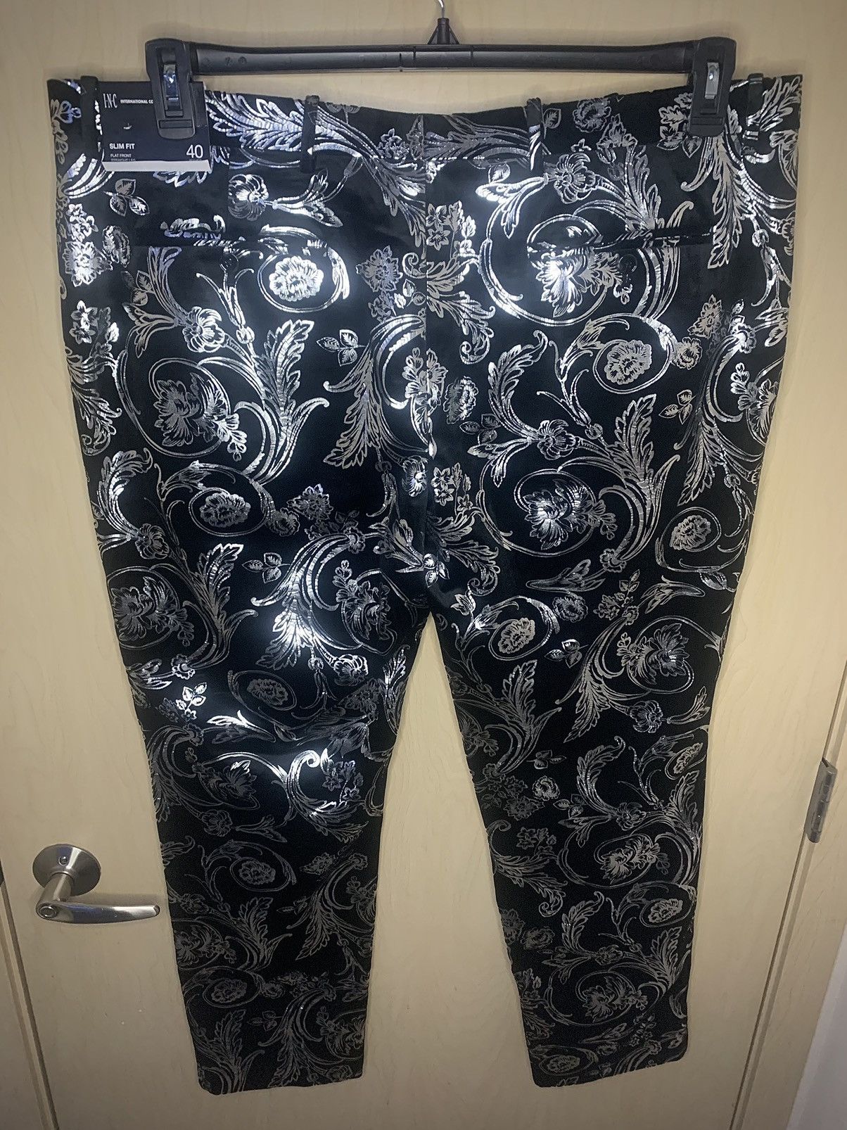 I.N.C Black & Silver I.N.C Floral Pants Size US 40 / EU 56 - 2 Thumbnail