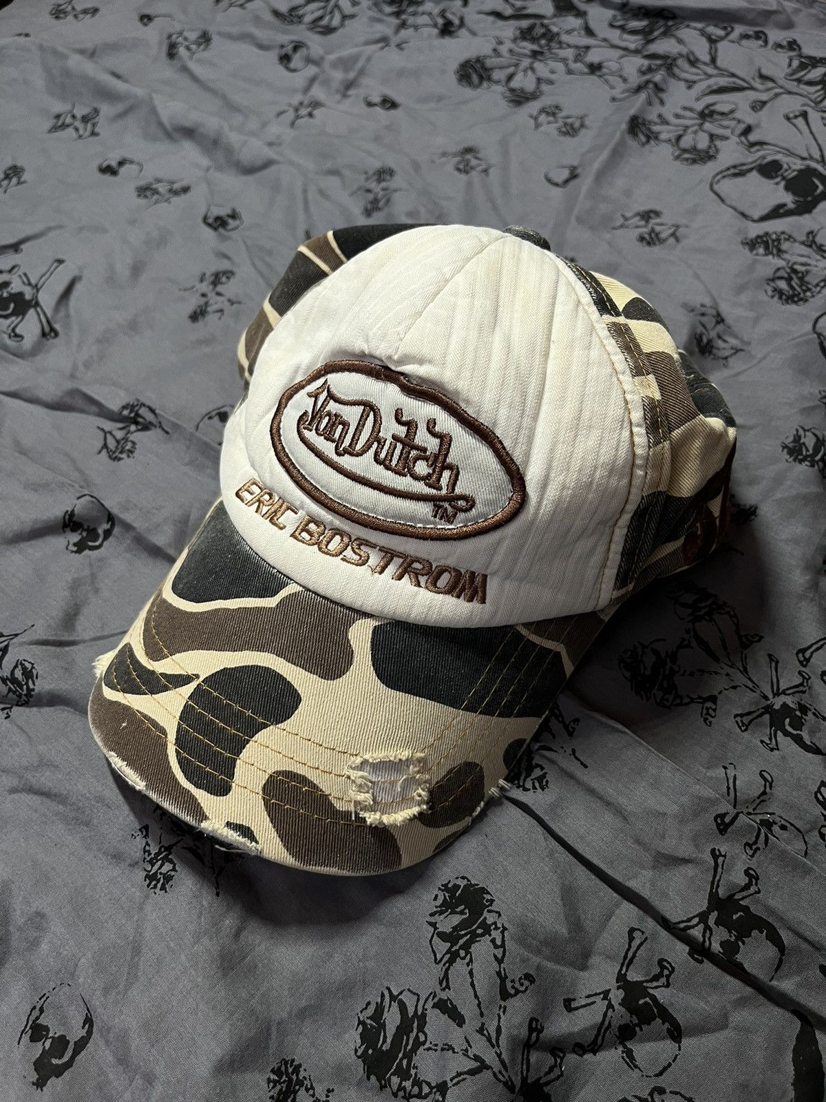 Vintage Vintage Von Dutch Eric Bostrom 32 Trucker Hat Cap Distressed Size ONE SIZE - 2 Thumbnail