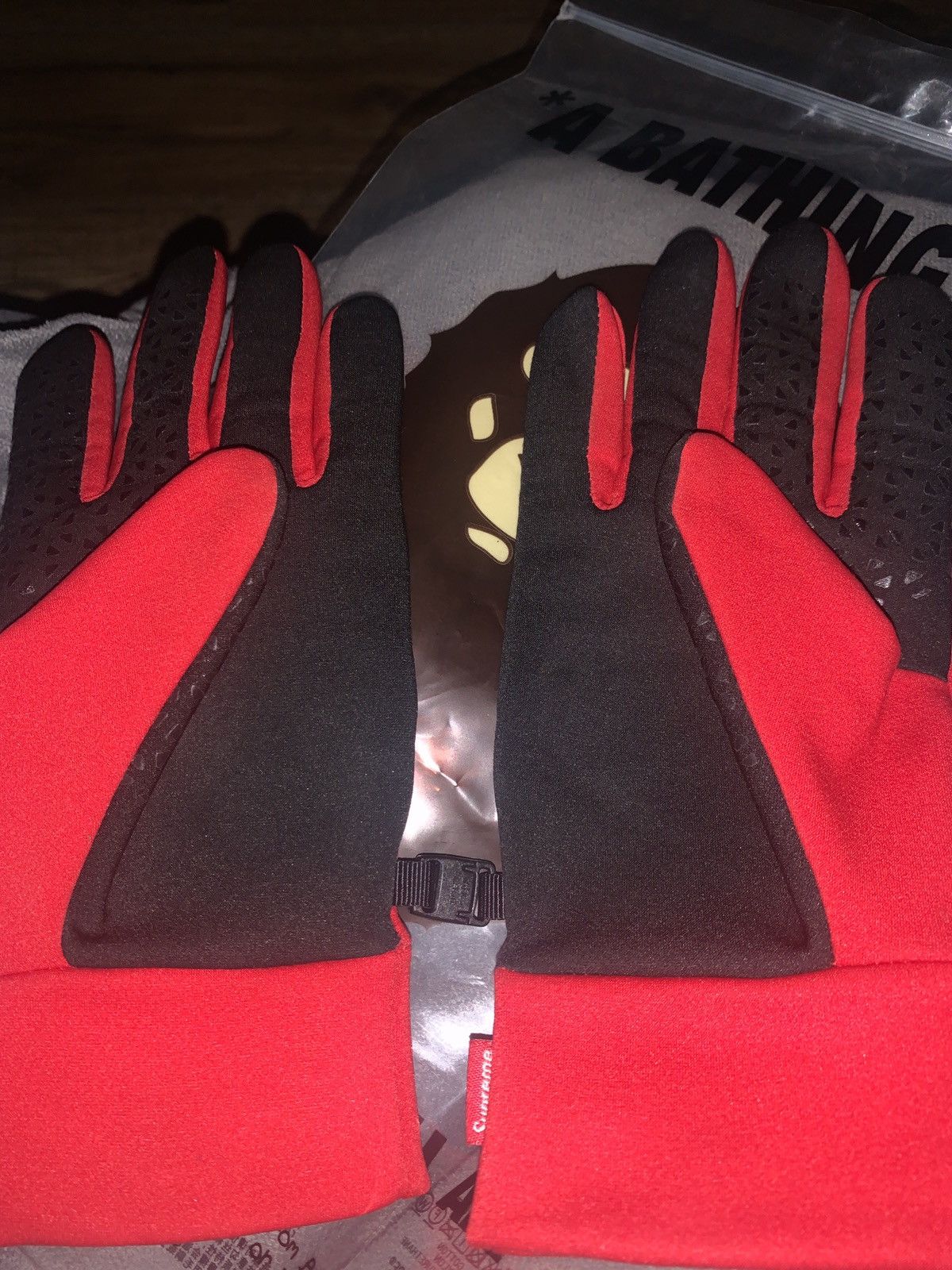 Supreme × The North Face Supreme x The North Face Etip Gloves Size ONE SIZE - 3 Thumbnail
