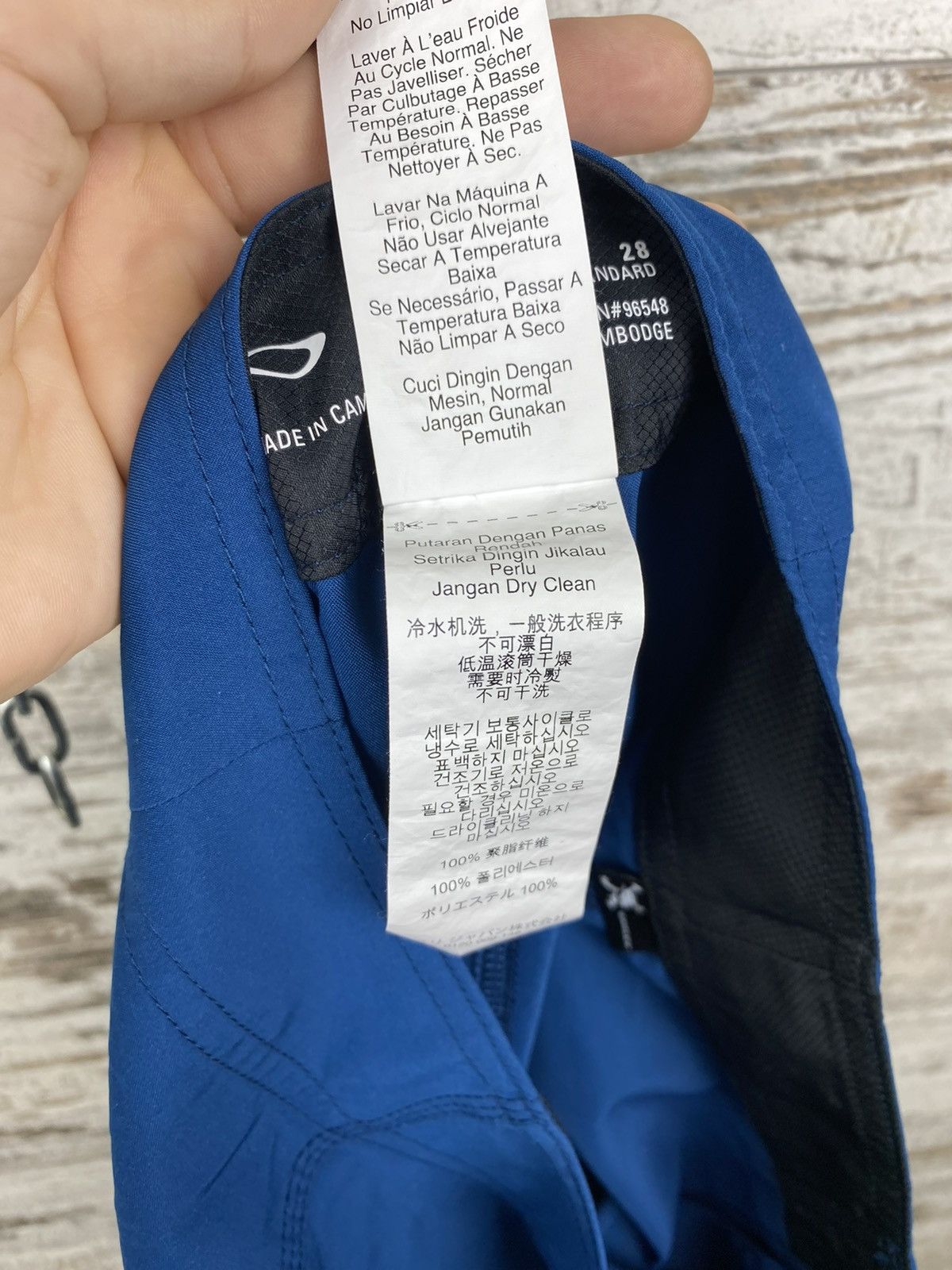 Japanese Brand × Oakley Mens Vintage Oakley cargo shorts y2k streetwear Japanese Size US 28 / EU 44 - 11 Thumbnail