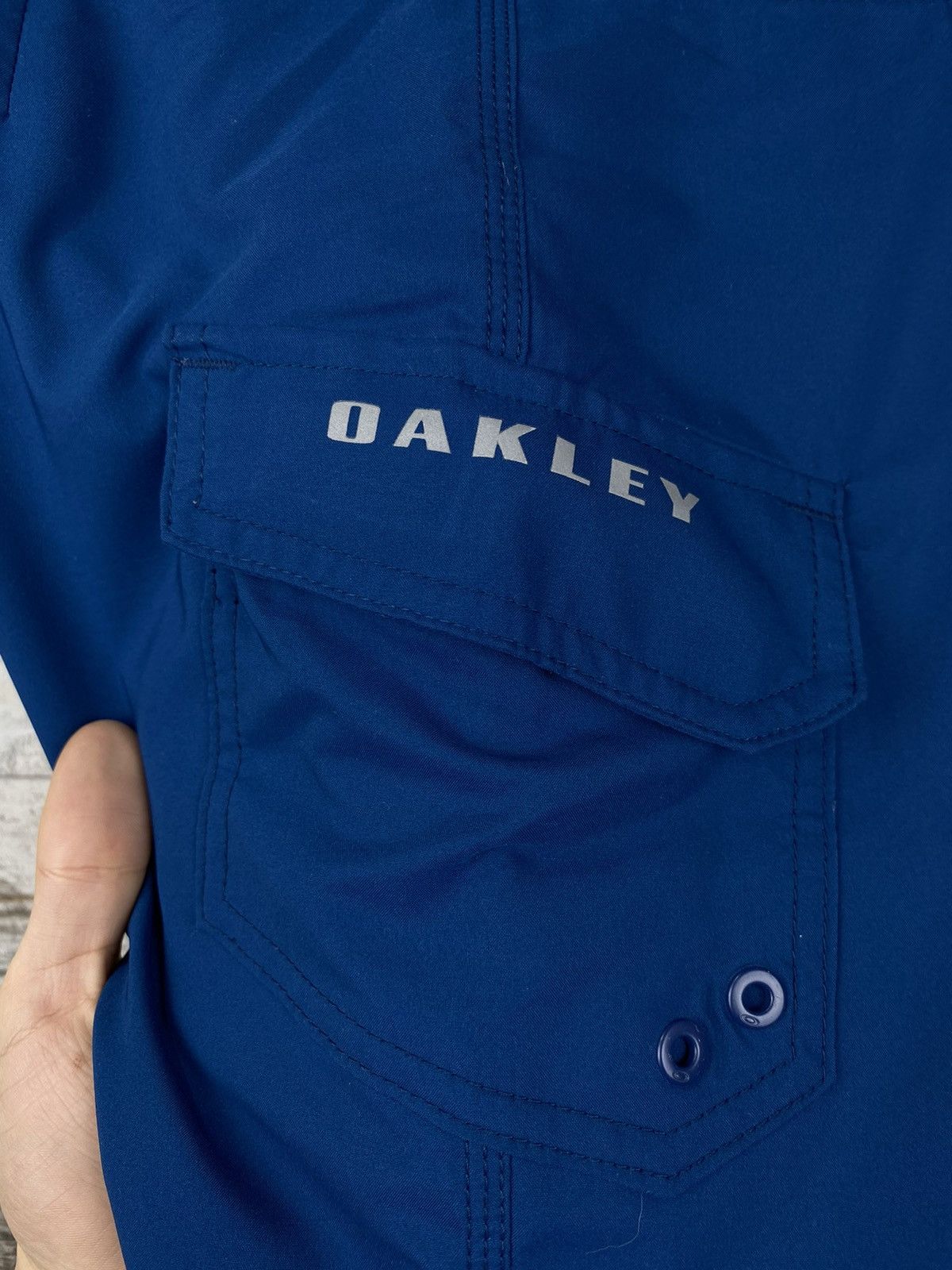 Japanese Brand × Oakley Mens Vintage Oakley cargo shorts y2k streetwear Japanese Size US 28 / EU 44 - 8 Thumbnail