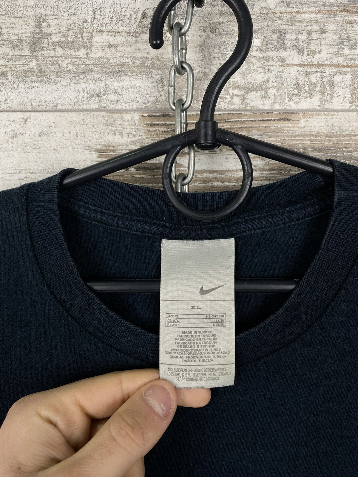 Nike Mens Vintage Nike swoosh T Shirt big logo y2k streetwear Size US XL / EU 56 / 4 - 3 Thumbnail