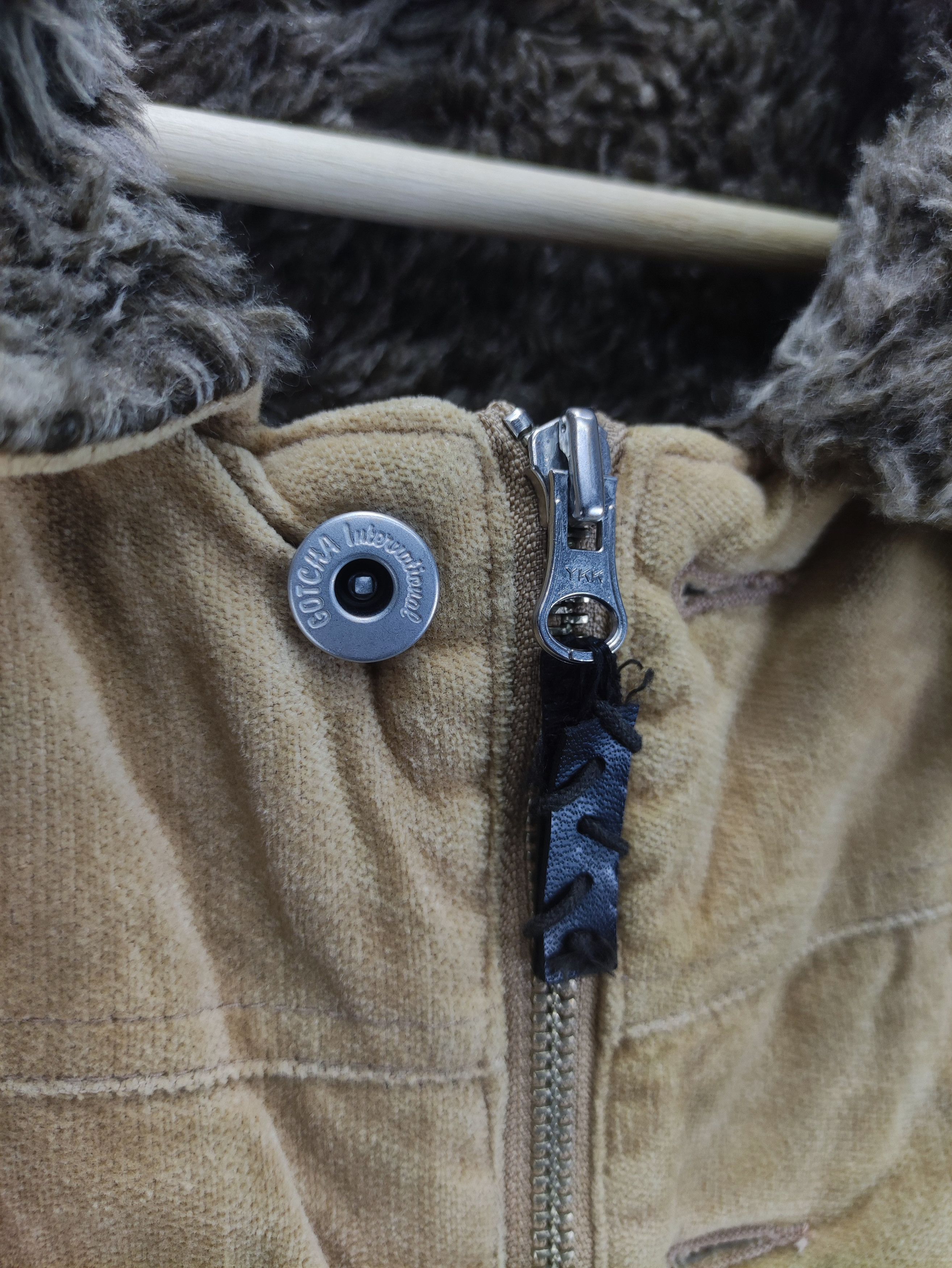 Gotcha Vintage Gotcha Corduroy Jacket Zipper Size US L / EU 52-54 / 3 - 2 Thumbnail