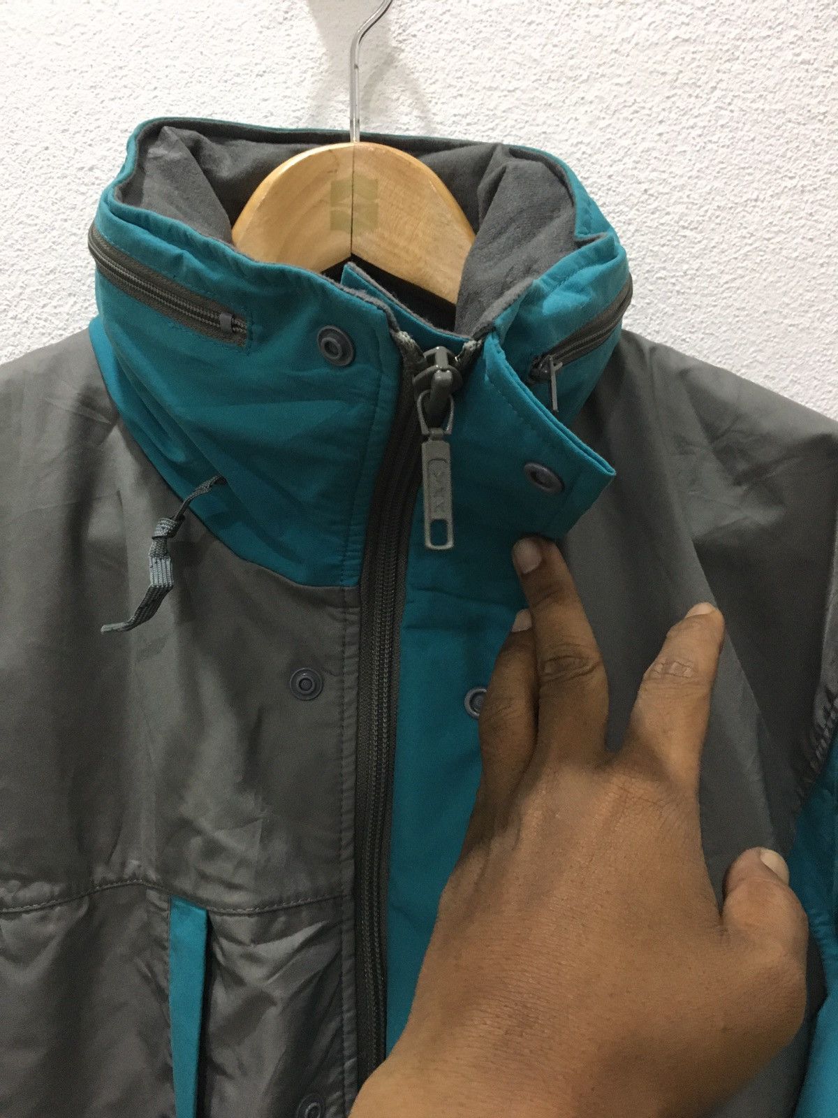 Montbell MONTBELL JACKET POCKET GORETAX WATERPROOF HOODIE Size US M / EU 48-50 / 2 - 4 Thumbnail