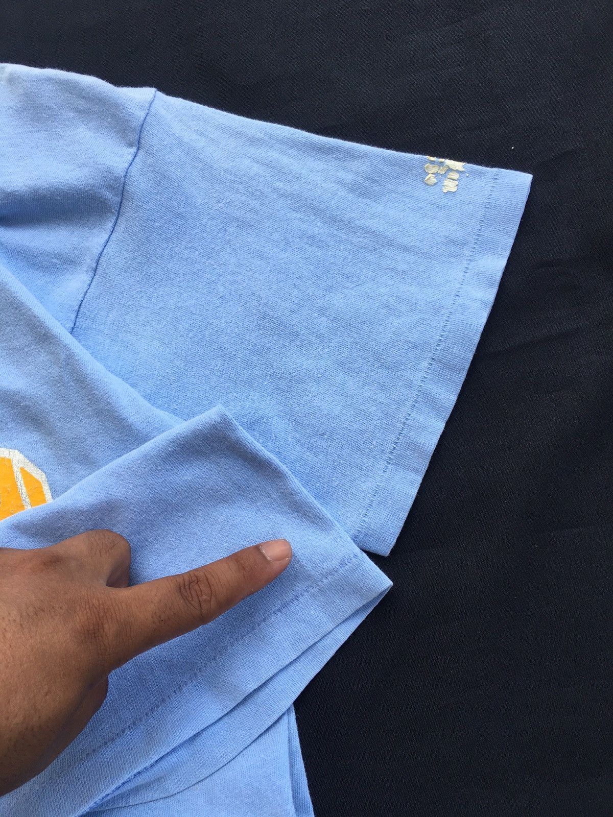 Vintage Rare Vintage UCLA Bruins American University College Tshirt Size US S / EU 44-46 / 1 - 10 Thumbnail