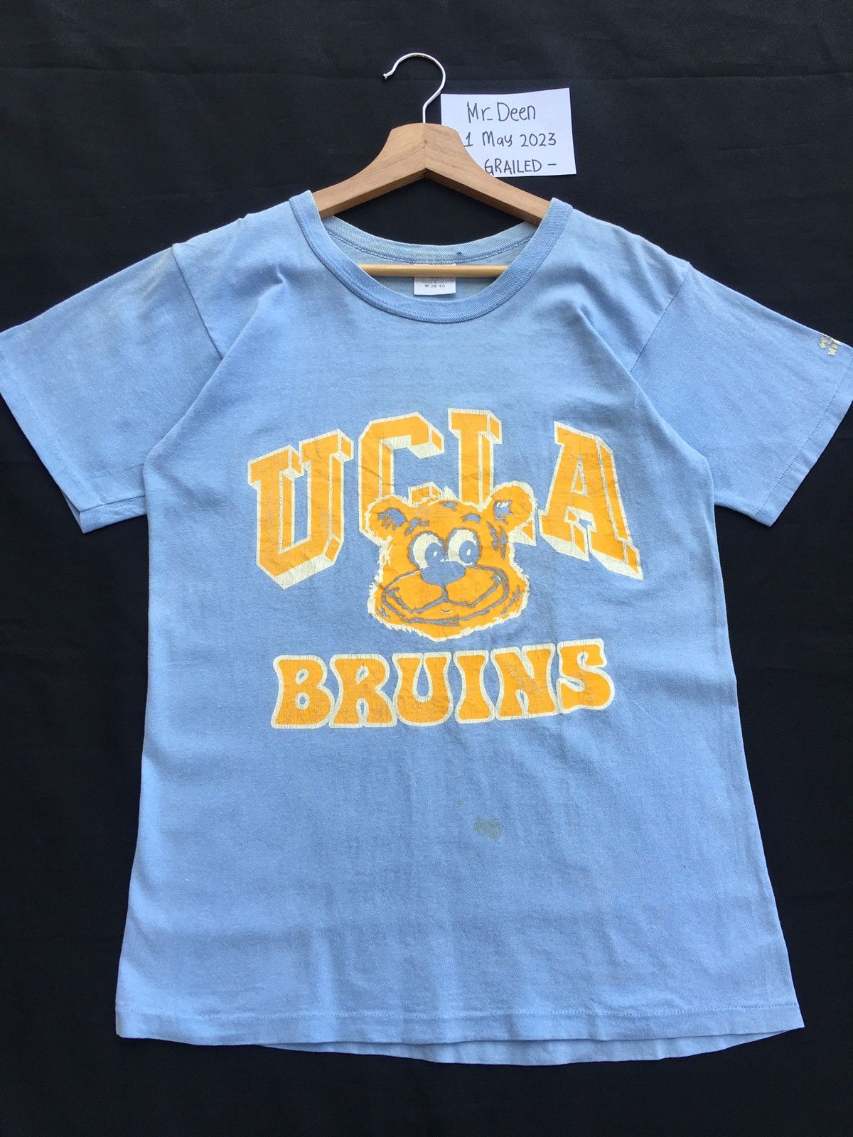 Vintage Rare Vintage UCLA Bruins American University College Tshirt Size US S / EU 44-46 / 1 - 4 Thumbnail