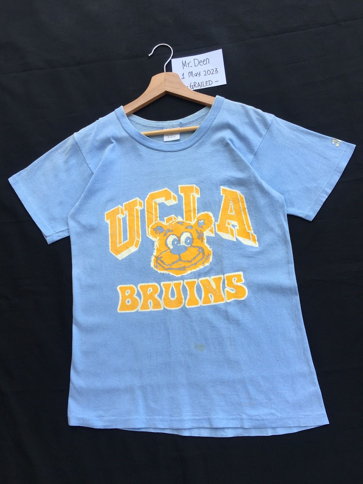Vintage Rare Vintage UCLA Bruins American University College Tshirt Size US S / EU 44-46 / 1 - 3 Thumbnail