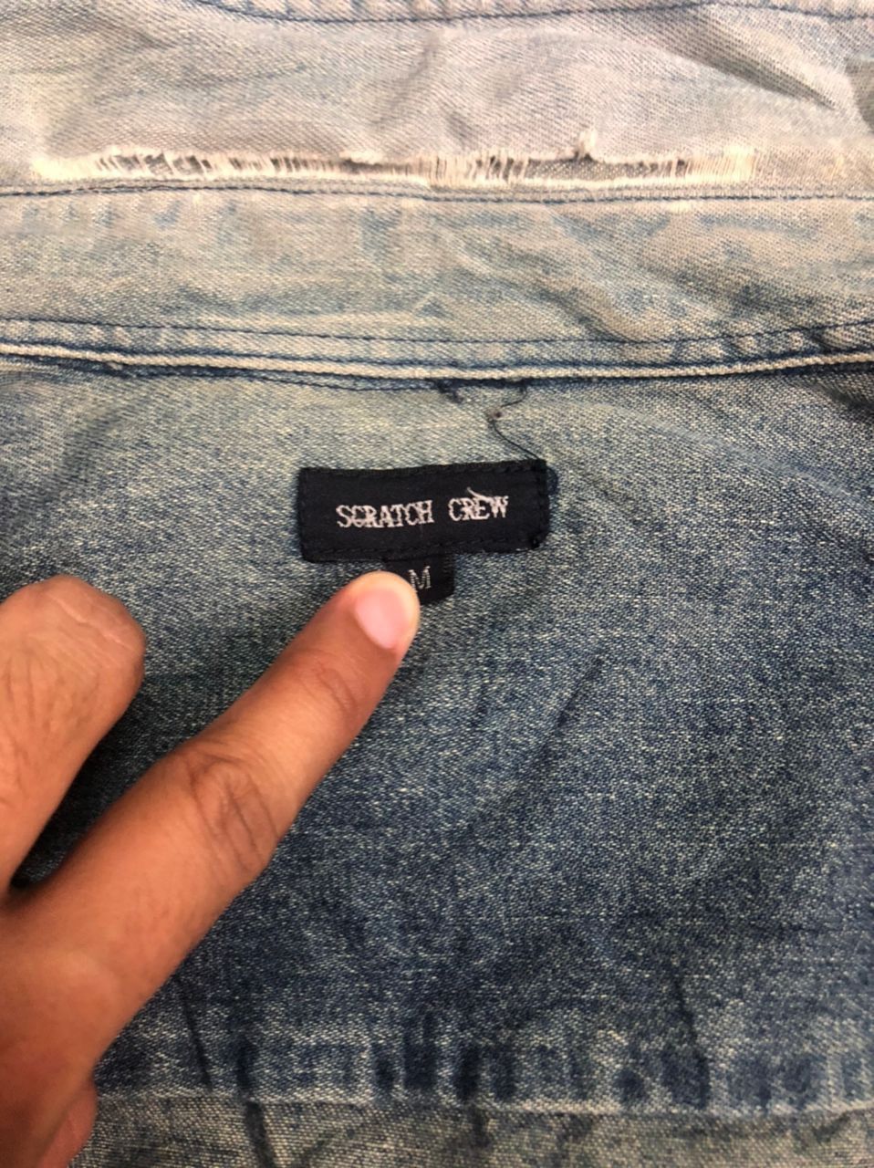 Japanese Brand Vintage Scratch Crew Faded Button Ups Denim Jacket Size US M / EU 48-50 / 2 - 10 Thumbnail