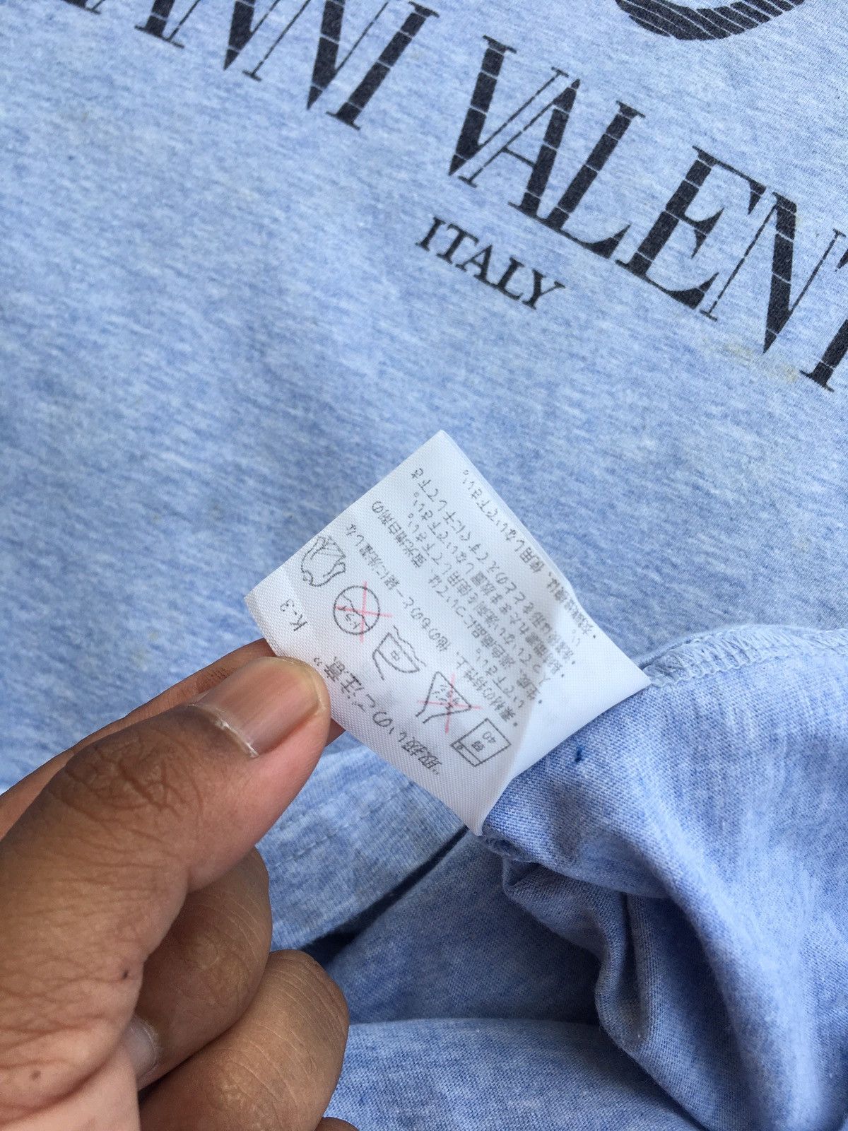 Gianni Valentino Rare Vintage Gianni Valentino Spellout Tshirt Size US M / EU 48-50 / 2 - 11 Thumbnail