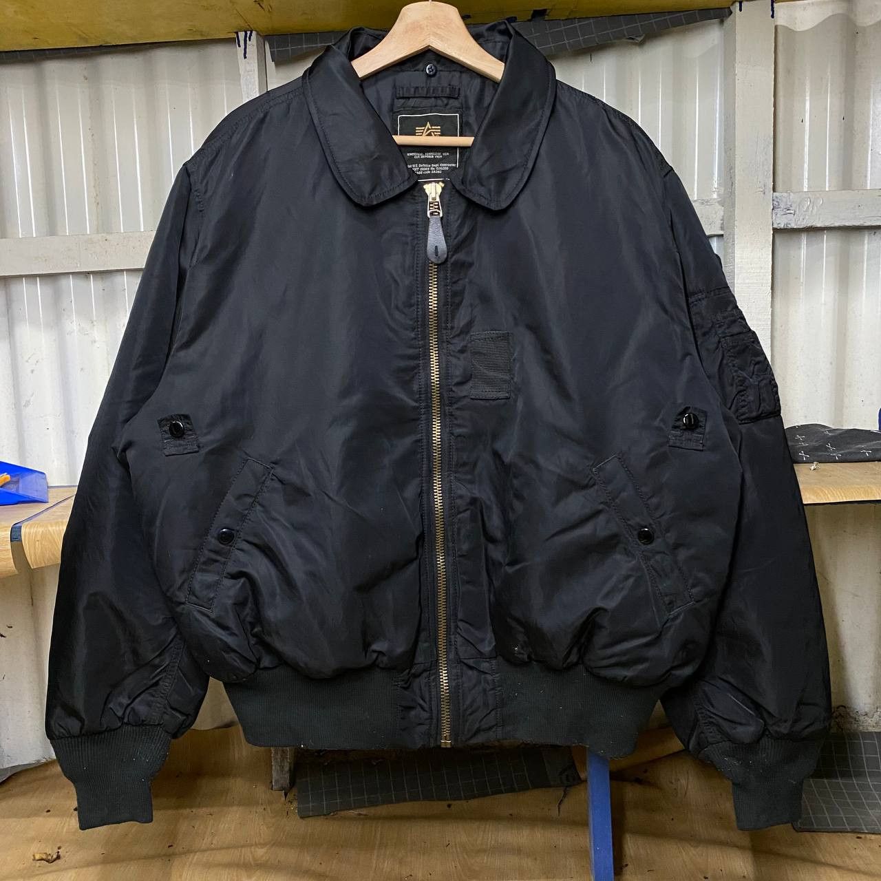 Alpha Industries Alpha Industries TYPE B-15 Flight Jacket Size US XL / EU 56 / 4 - 1 Thumbnail