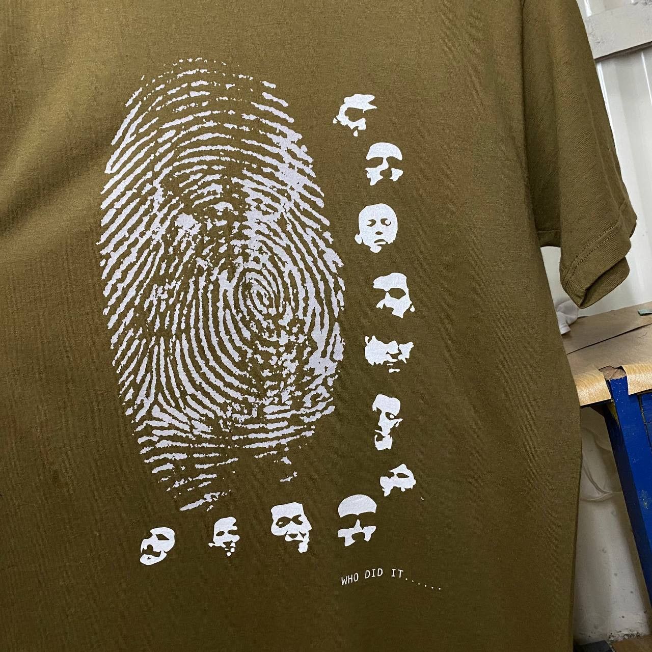 Japanese Brand Vintage Laundry Finger print tees Size US M / EU 48-50 / 2 - 1 Thumbnail