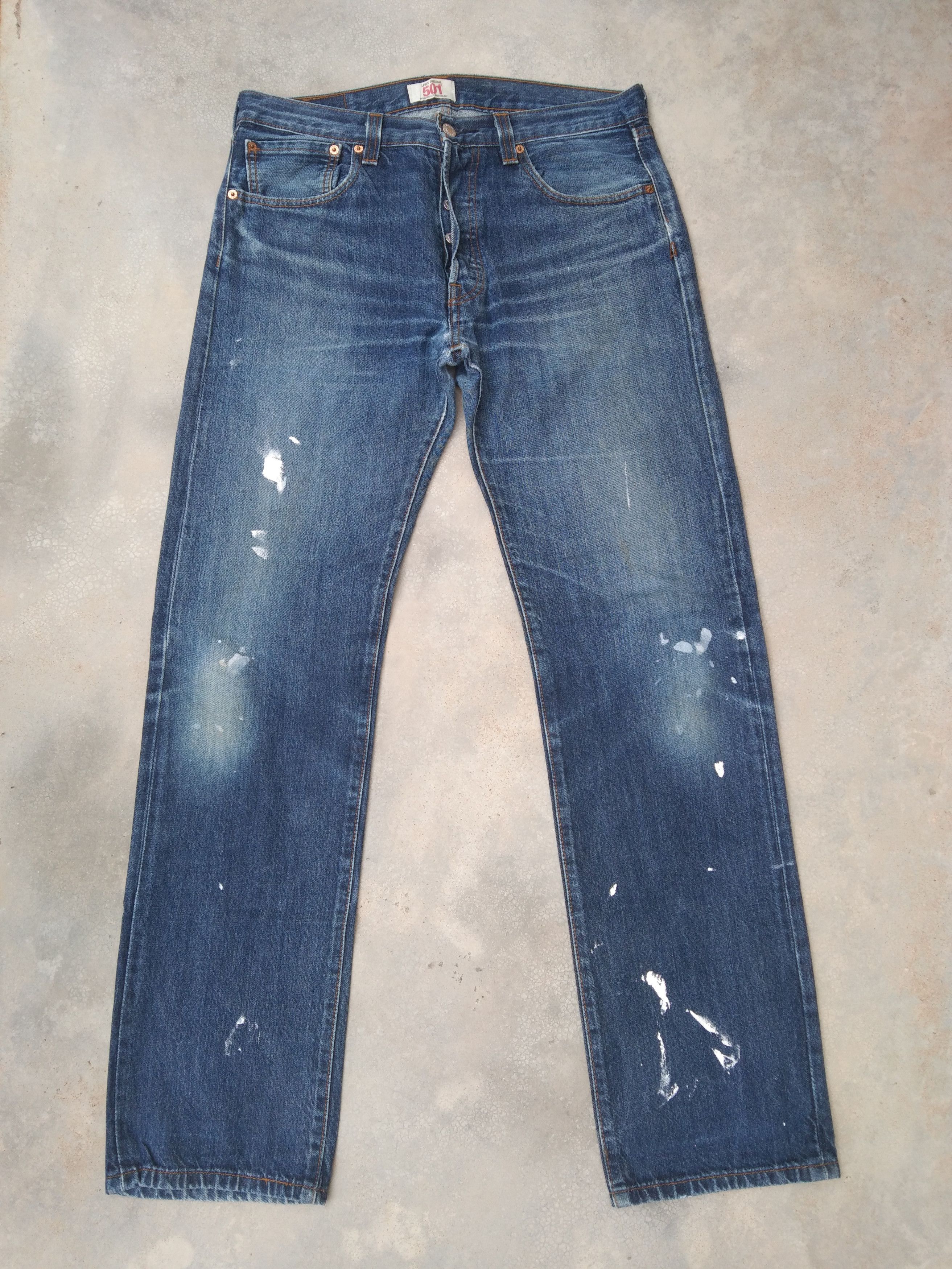 Vintage Levi's 501 Straight Leg Distressed Jeans 33x33