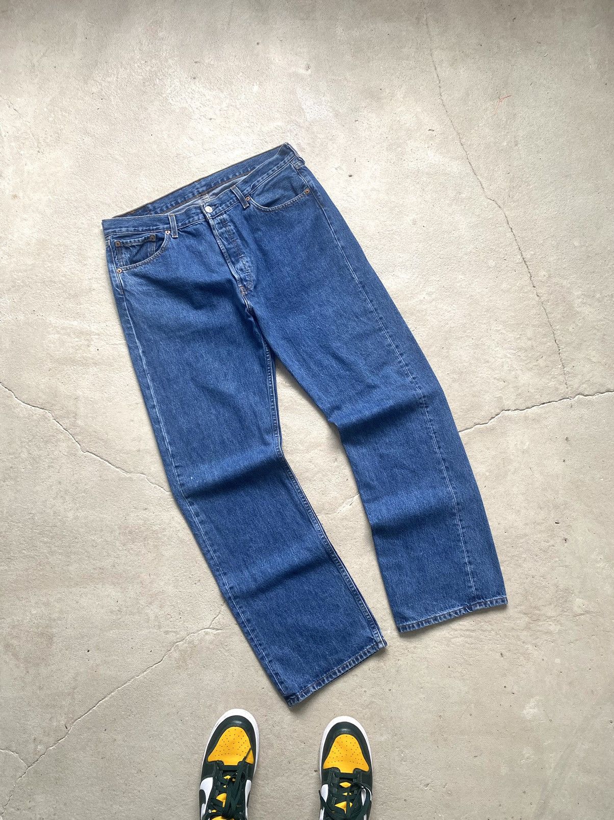 Levi's Vintage 90s Levi's 501 Washed Blue Denim Jeans Size US 36 / EU 52 - 2 Thumbnail