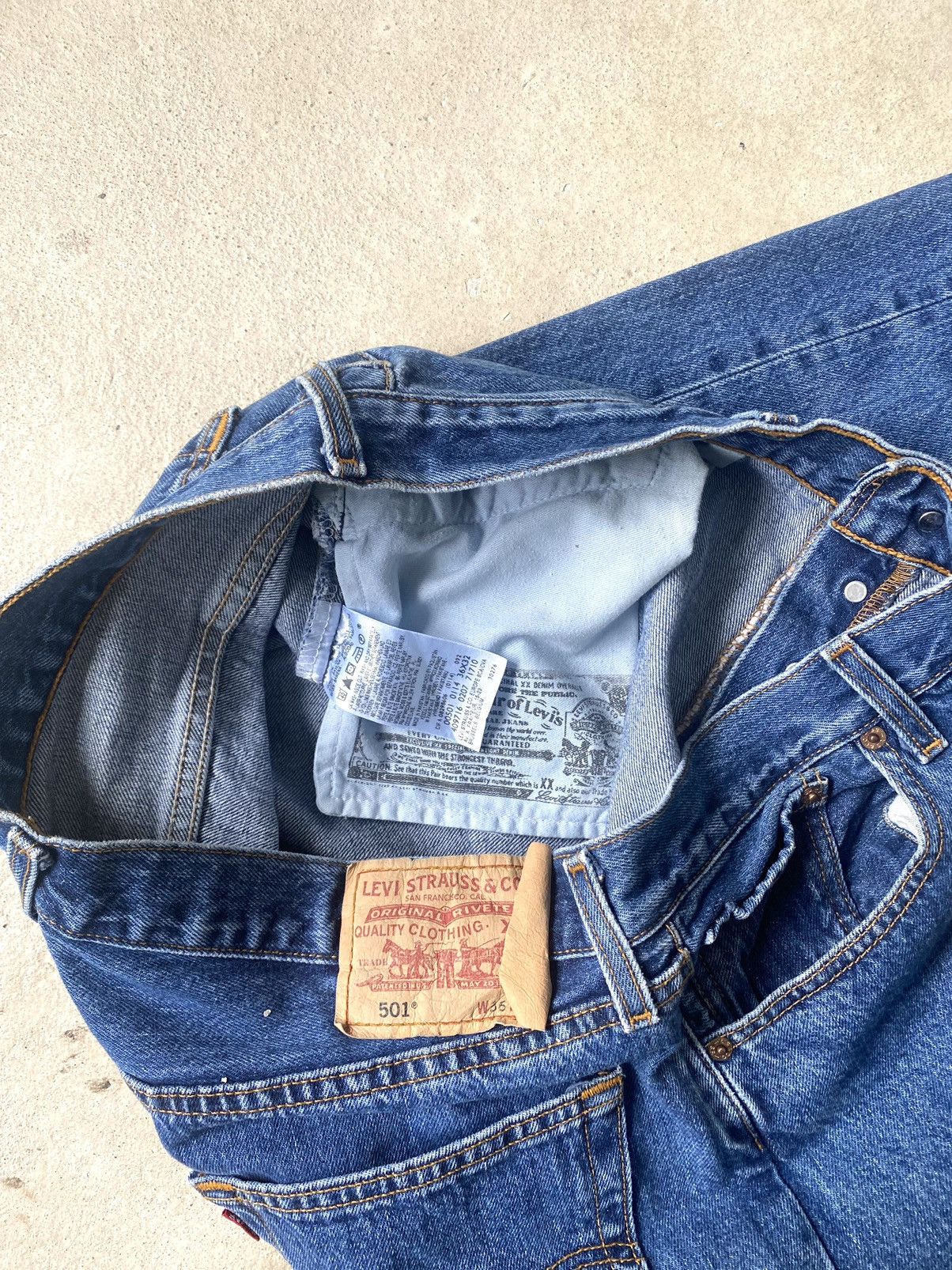 Levi's Vintage 90s Levi's 501 Washed Blue Denim Jeans Size US 36 / EU 52 - 9 Thumbnail