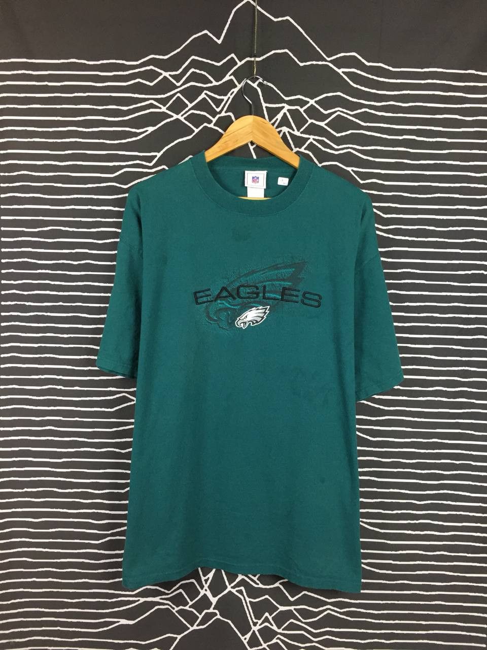 NFL Vtg NFL Philadelphia Eagles Embroided Made in Usa Tee Size US XL / EU 56 / 4 - 1 Thumbnail