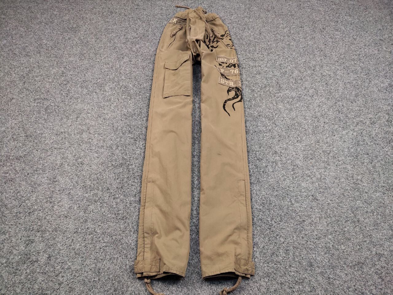 Japanese Brand Vintage 90's Japan Casual Beige Cargo Pants Dragon Logo Size US 34 / EU 50 - 2 Thumbnail