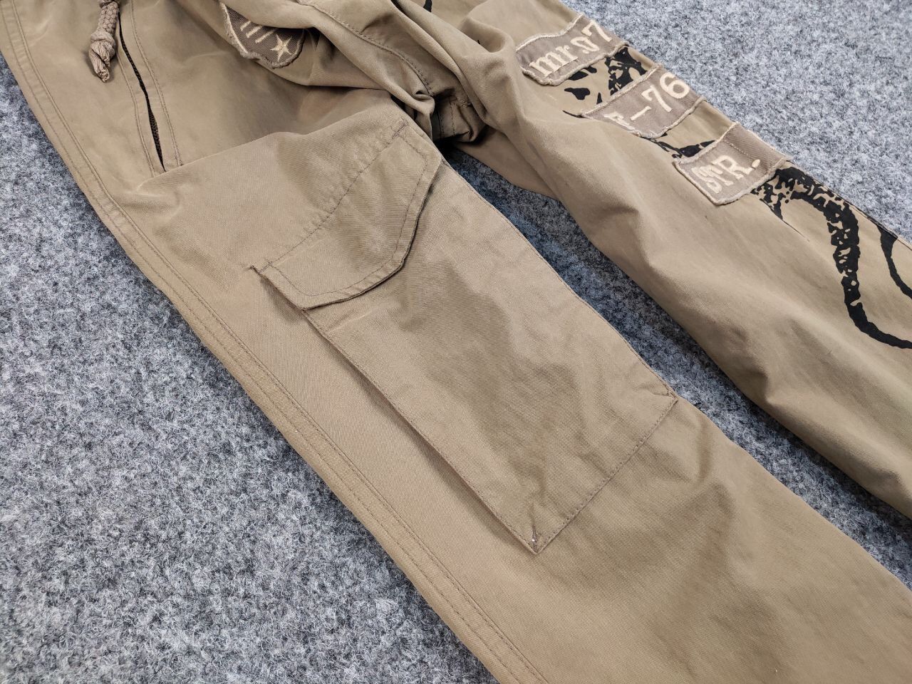 Japanese Brand Vintage 90's Japan Casual Beige Cargo Pants Dragon Logo Size US 34 / EU 50 - 10 Thumbnail