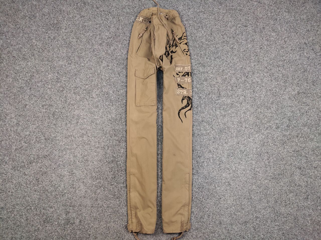 Japanese Brand Vintage 90's Japan Casual Beige Cargo Pants Dragon Logo Size US 34 / EU 50 - 1 Thumbnail