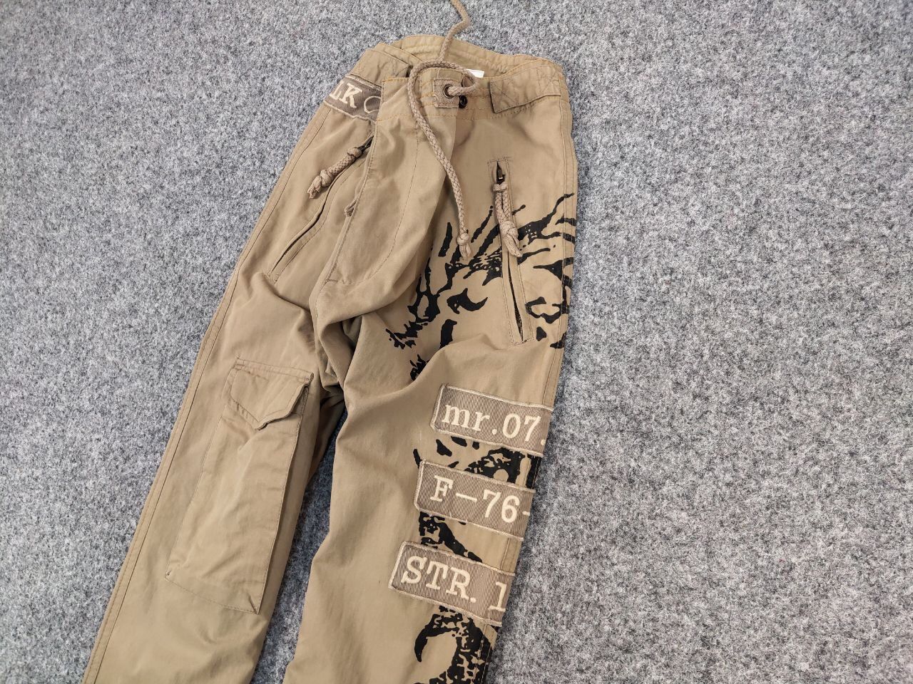 Japanese Brand Vintage 90's Japan Casual Beige Cargo Pants Dragon Logo Size US 34 / EU 50 - 4 Thumbnail