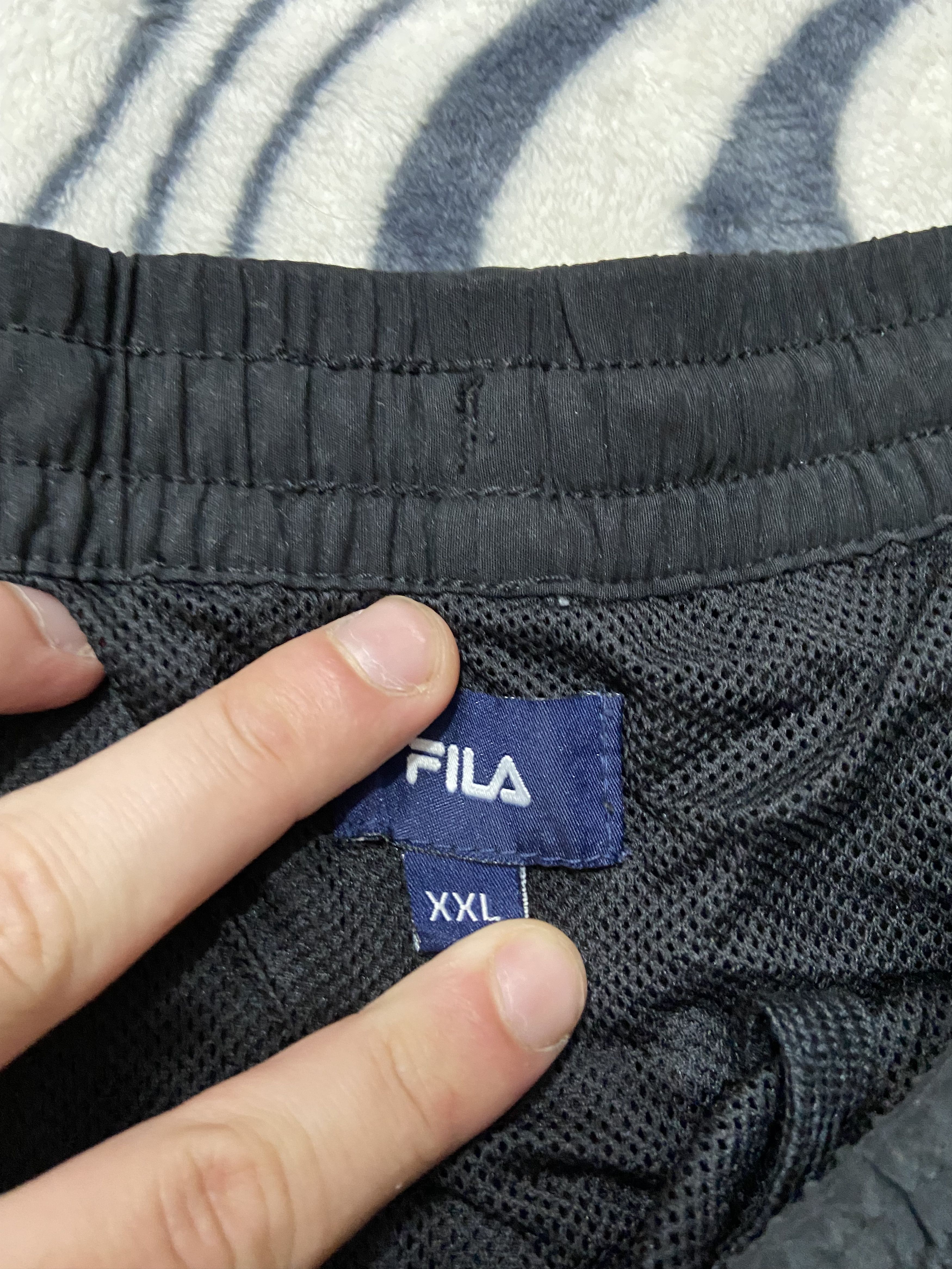 Fila Vintage Fila Mens Nylon Shorts Size US 36 / EU 52 - 3 Thumbnail