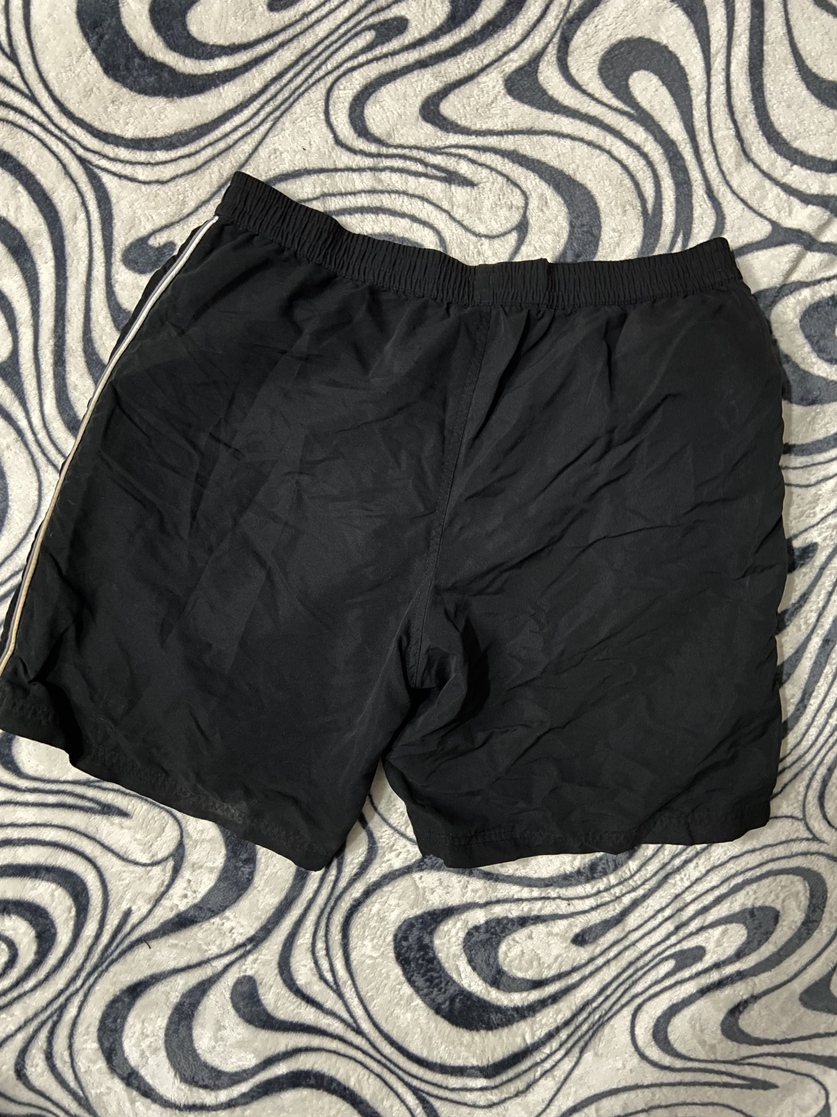 Fila Vintage Fila Mens Nylon Shorts Size US 36 / EU 52 - 4 Thumbnail