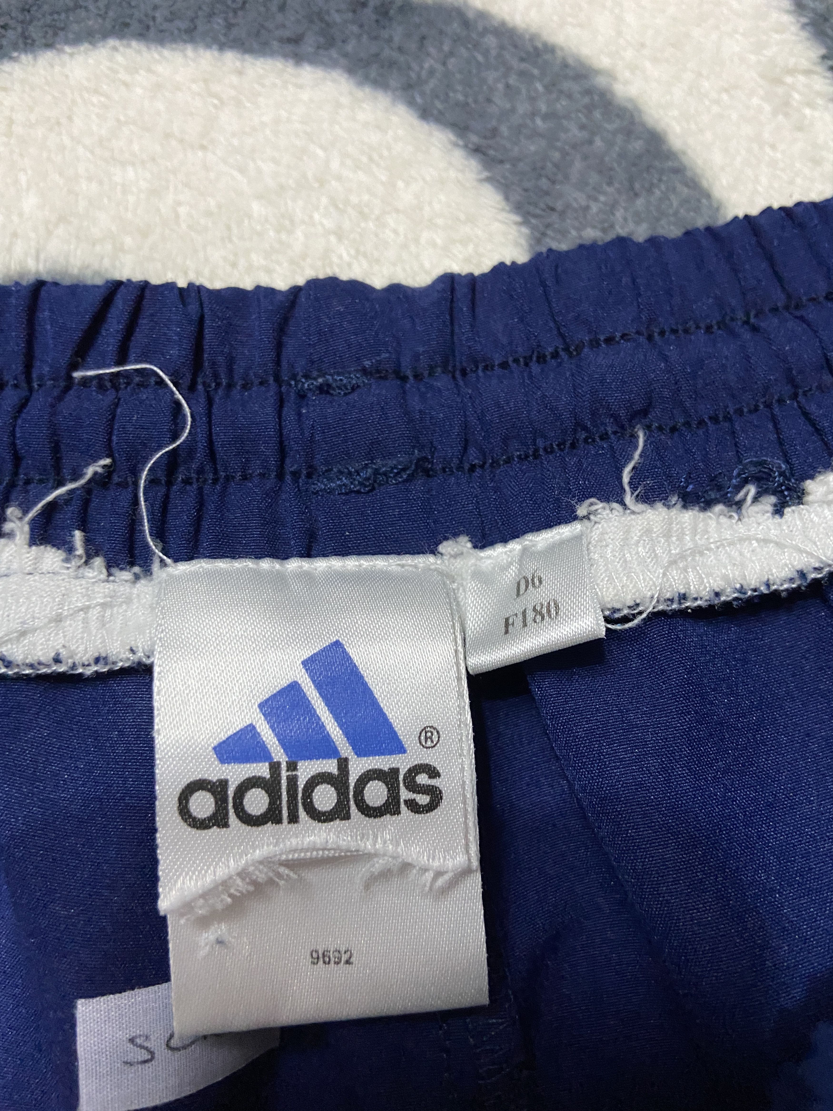 Adidas × Vintage Vintage Adidas Mens Nylon Shorts Y2K Size US 34 / EU 50 - 3 Thumbnail