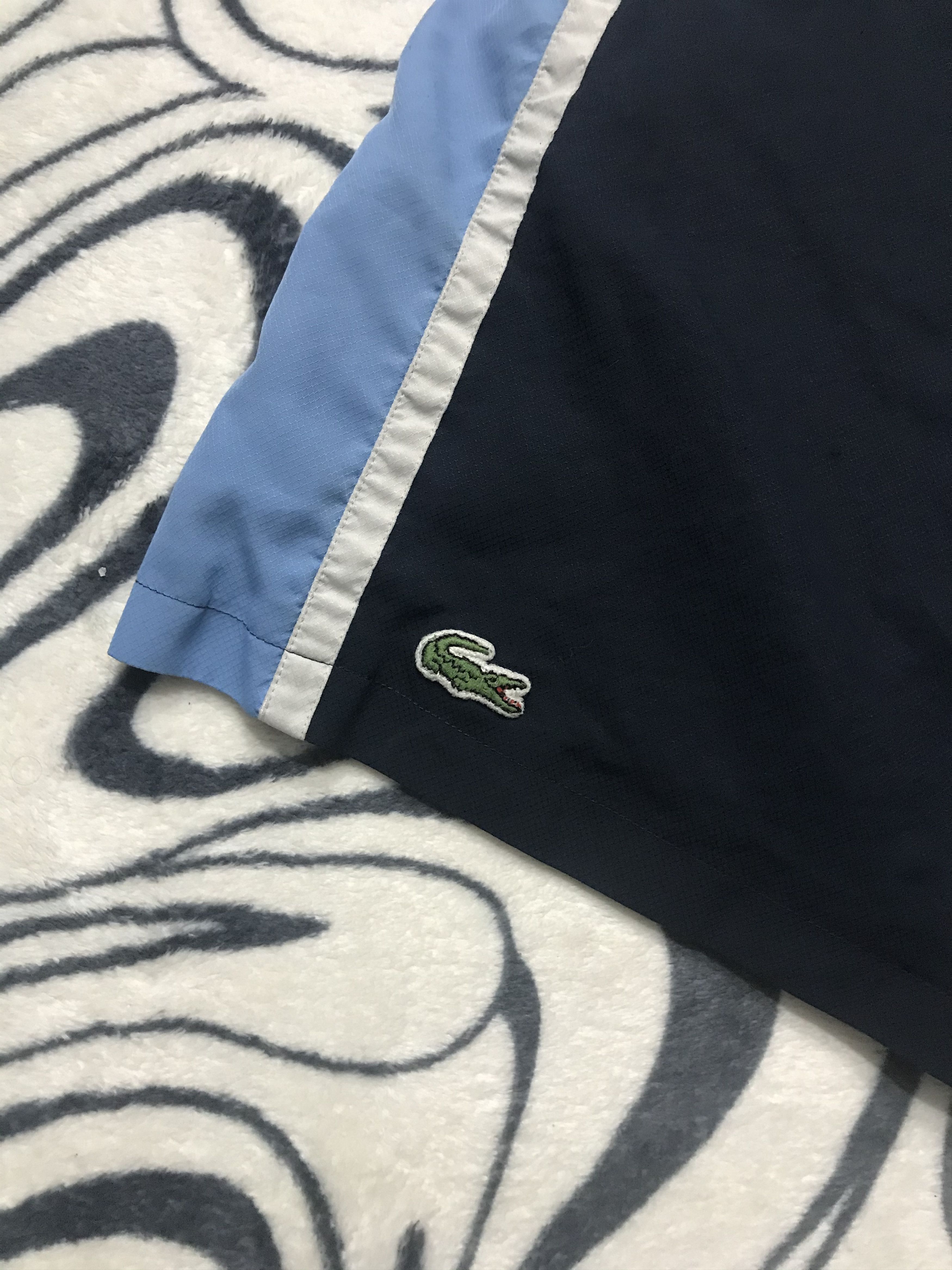 Lacoste Vintage Lacoste Mens Nylon Shorts Size US 34 / EU 50 - 2 Thumbnail
