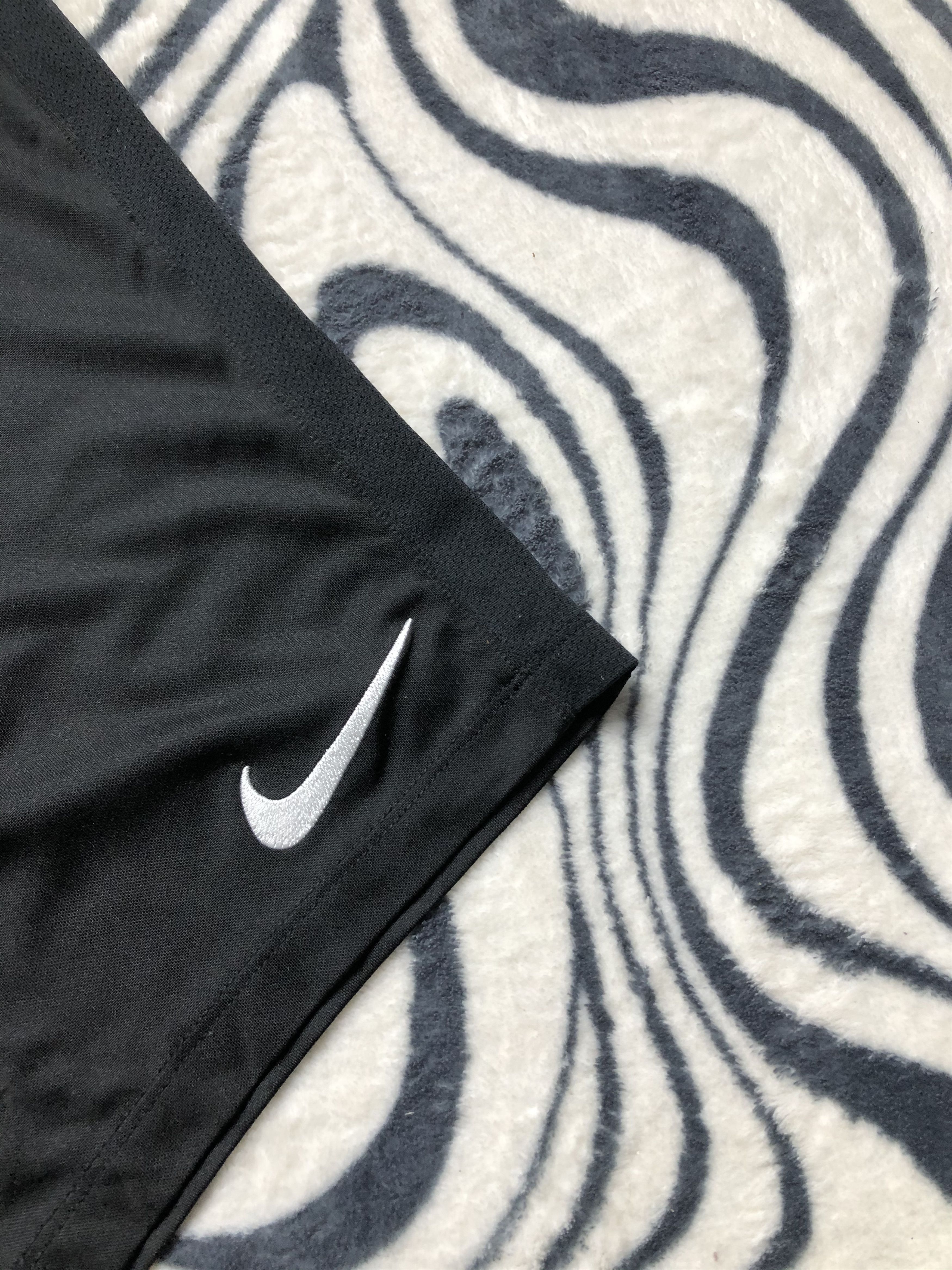 Nike Nike Vintage Mens Shorts Dri Fit Y2K Swoosh Size US 30 / EU 46 - 2 Thumbnail