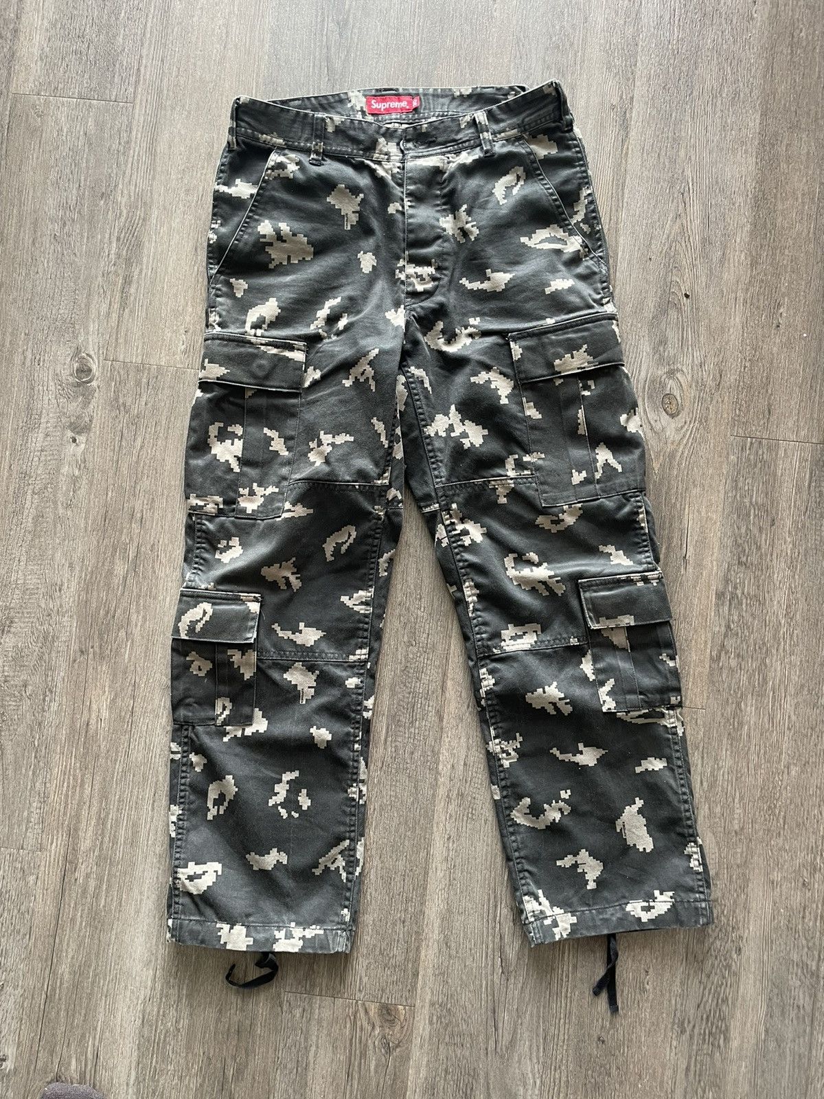 Supreme Supreme 8 Pocket Cargo Pants Size US 30 / EU 46 - 1 Thumbnail