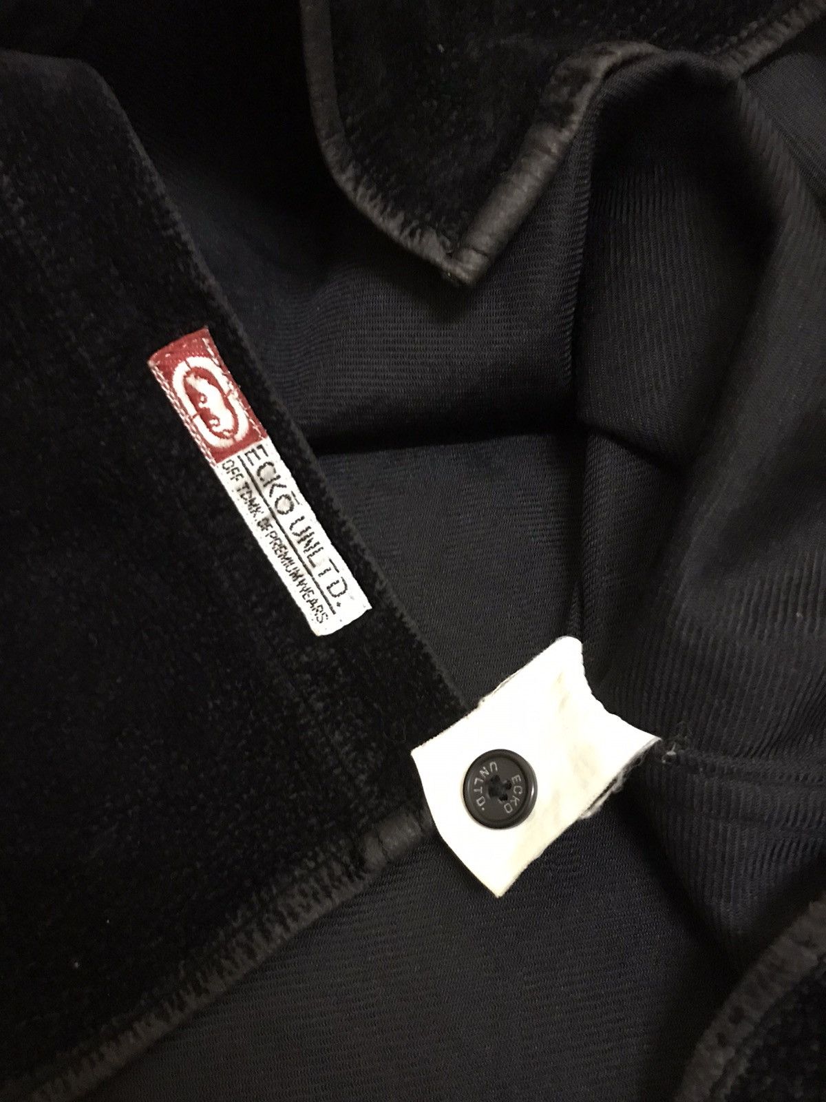 Ecko Unltd. × Vintage ⚡️Vintage Ecko UNLTD Velvet Button Shirt Jacket Size US M / EU 48-50 / 2 - 7 Thumbnail