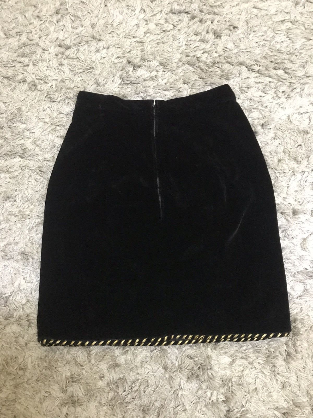 Betsey Johnson 🔥🔥🔥Vintage Betsey Johnson Luxe Velvet Mini Skirt Size 26" / US 2 / IT 38 - 5 Thumbnail