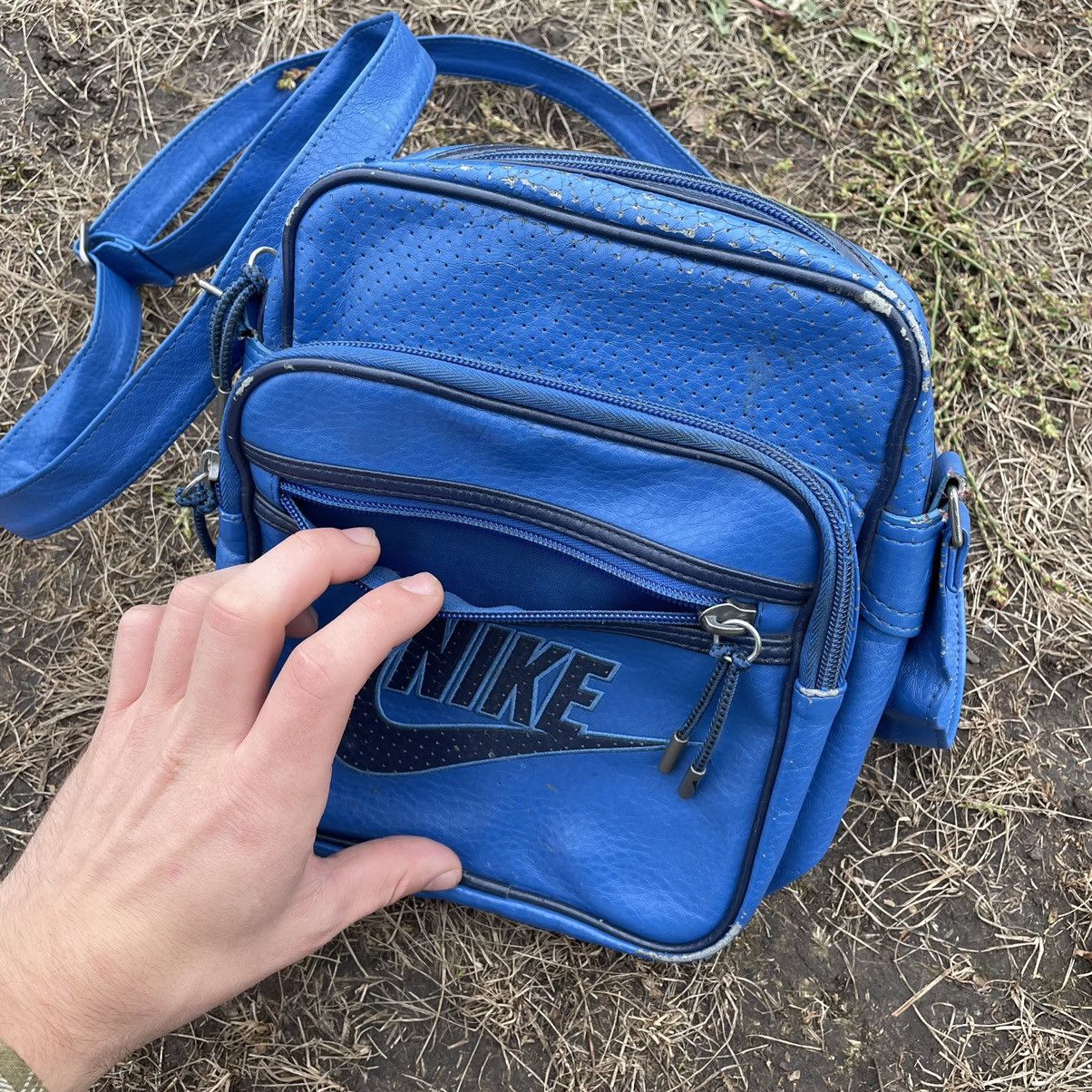 Vintage Vintage 90s Nike Nylon Crossbody Shoulder Bag Blue Grunge OS Size ONE SIZE - 5 Thumbnail