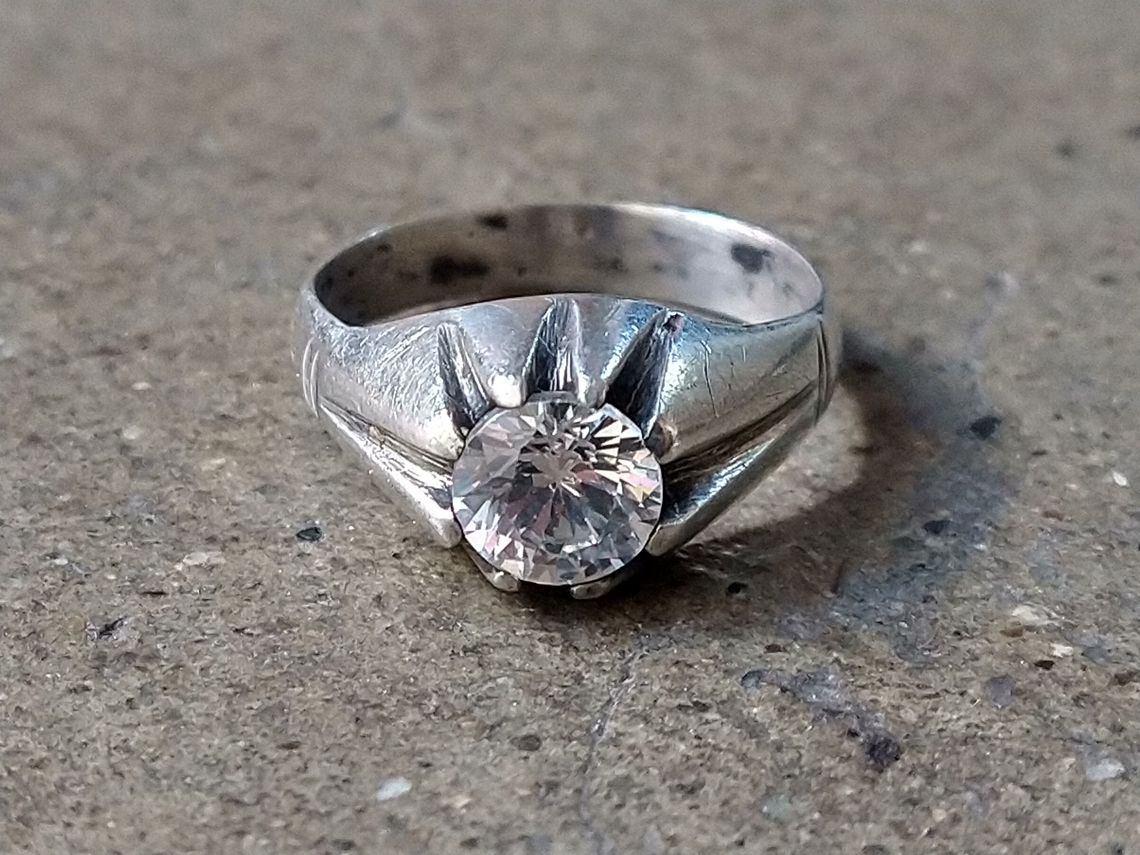 Vintage Sterling Silver Ring Size 9 CZ Art Deco Modern