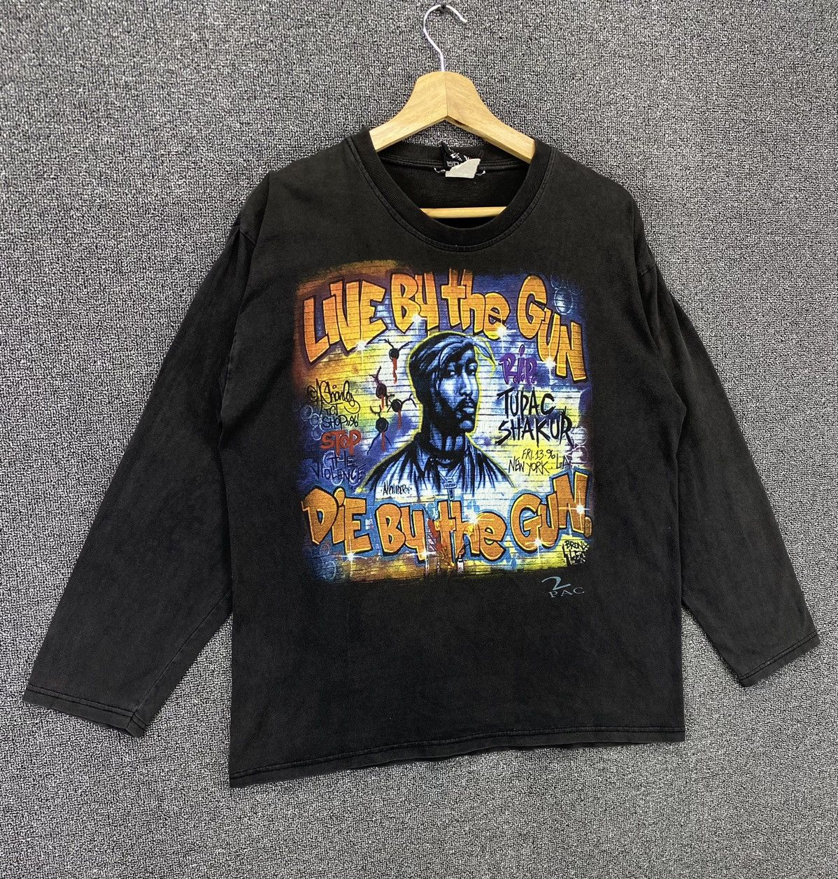 Band Tees Vintage Tupac Shakur 2pac in Memorial Rap Tees T Shirts Size US M / EU 48-50 / 2 - 3 Thumbnail