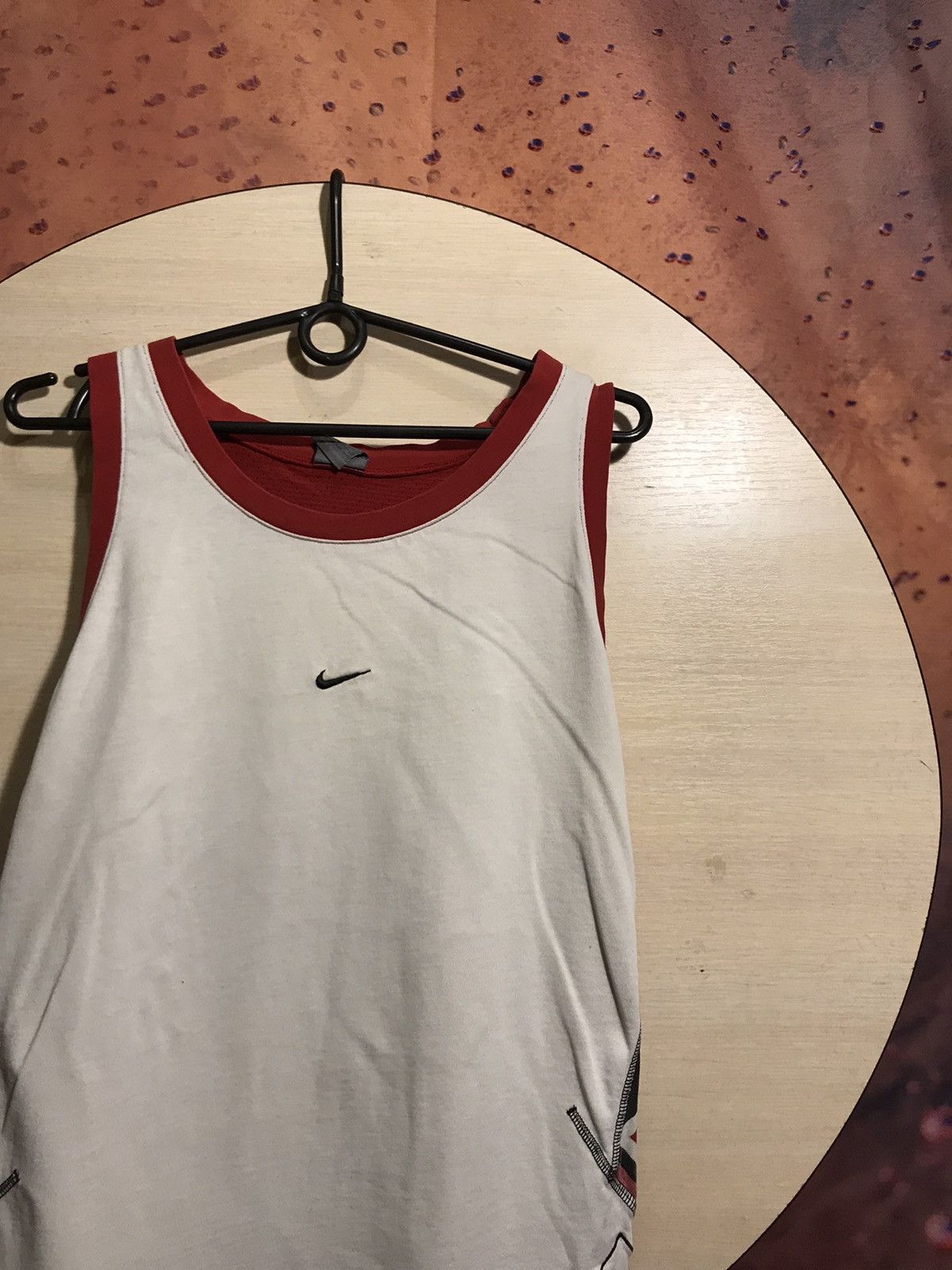 Vintage Vintage Nike streetwear centre logo tee Size US M / EU 48-50 / 2 - 1 Thumbnail
