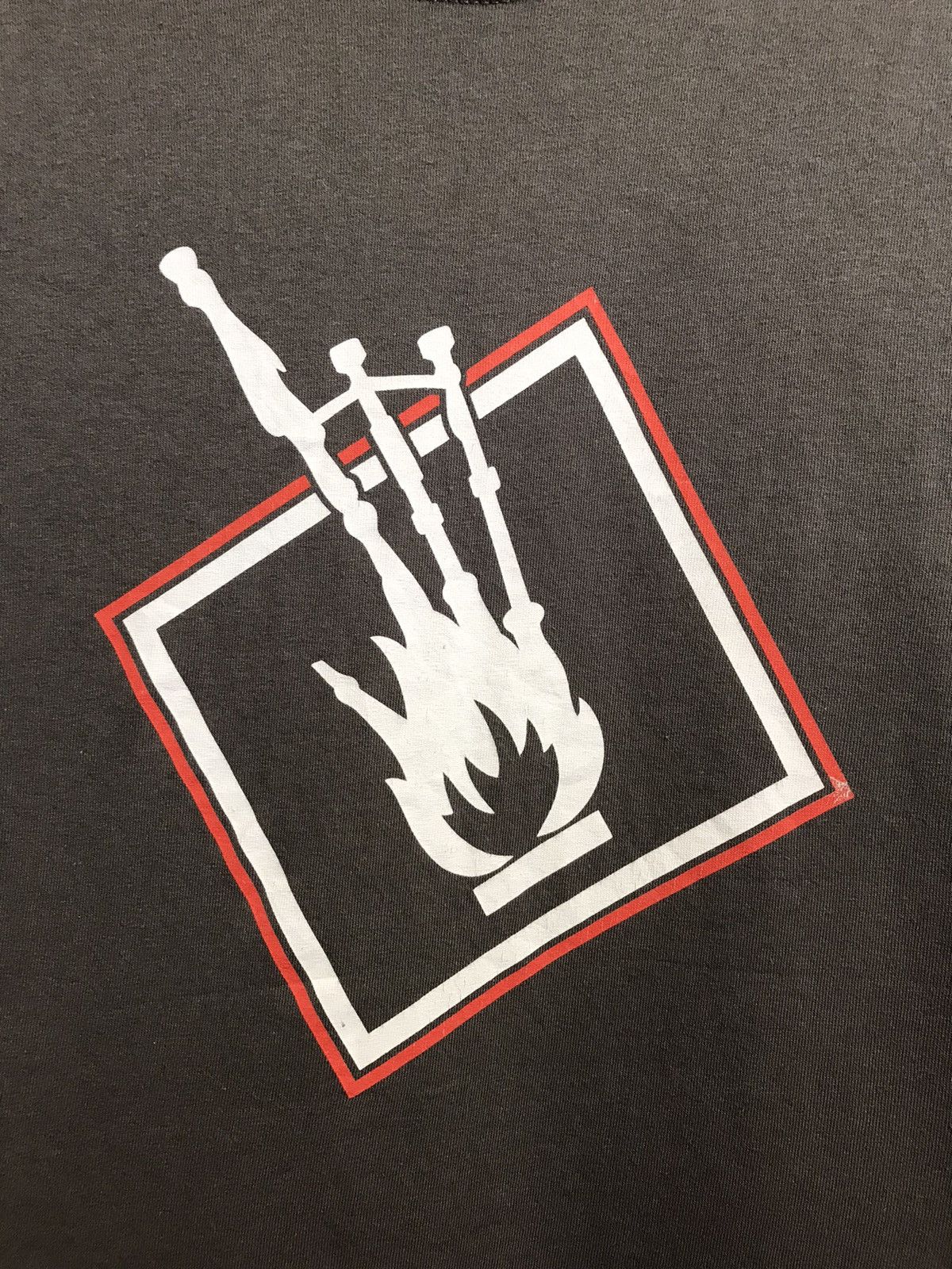 Band Tees Vintage Red Hot Chilli Peppers Band rock Tee Size US L / EU 52-54 / 3 - 3 Thumbnail