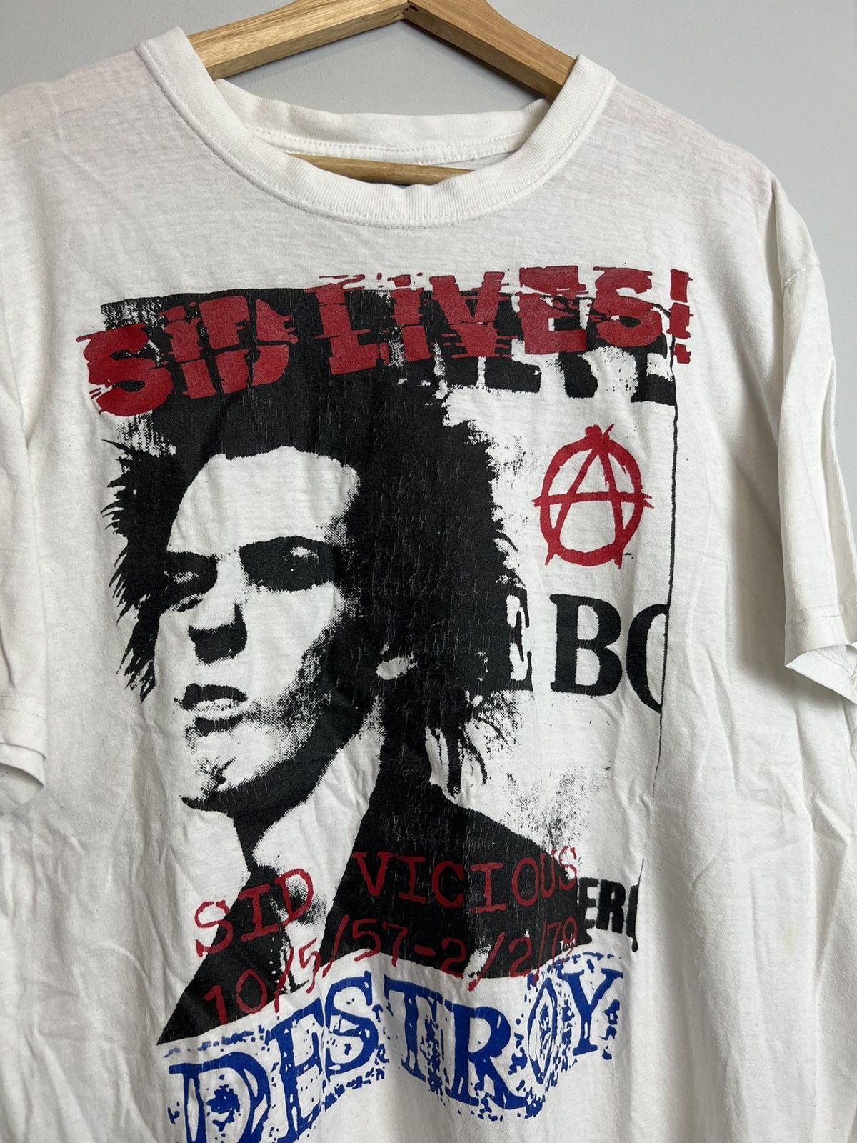 Band Tees Rare Vintage 00s Sid Vicious Destroy Punk Music Band Tee Size US XL / EU 56 / 4 - 2 Thumbnail