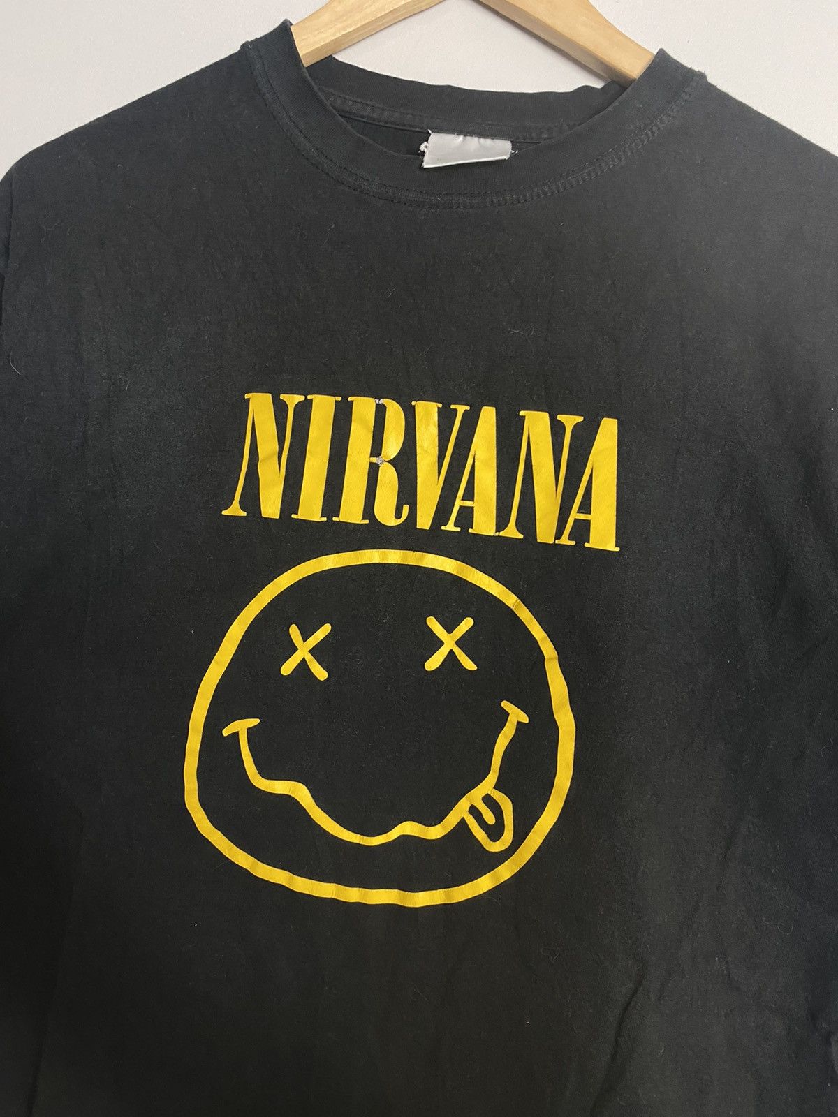 Band Tees 00s Nirvana Smiley Vintage Grunge Band Tees Size US M / EU 48-50 / 2 - 2 Thumbnail