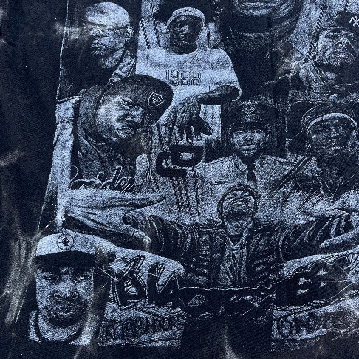 Vintage Vintage 90s Thrashed Graphic Tee All Over Print Grunge L Size US L / EU 52-54 / 3 - 5 Thumbnail