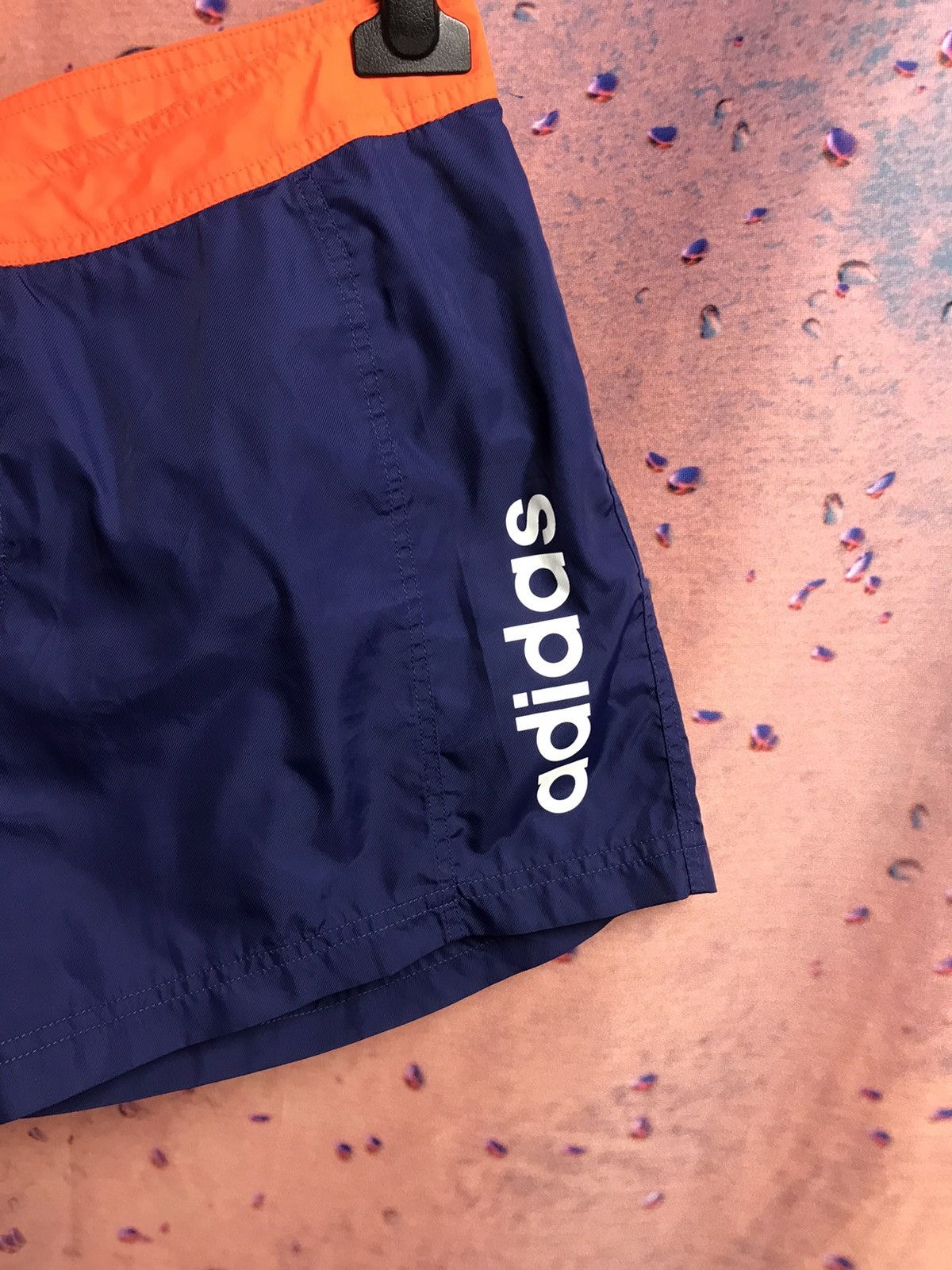 Vintage Vintage Adidas streetwear shorts Size US 30 / EU 46 - 3 Thumbnail