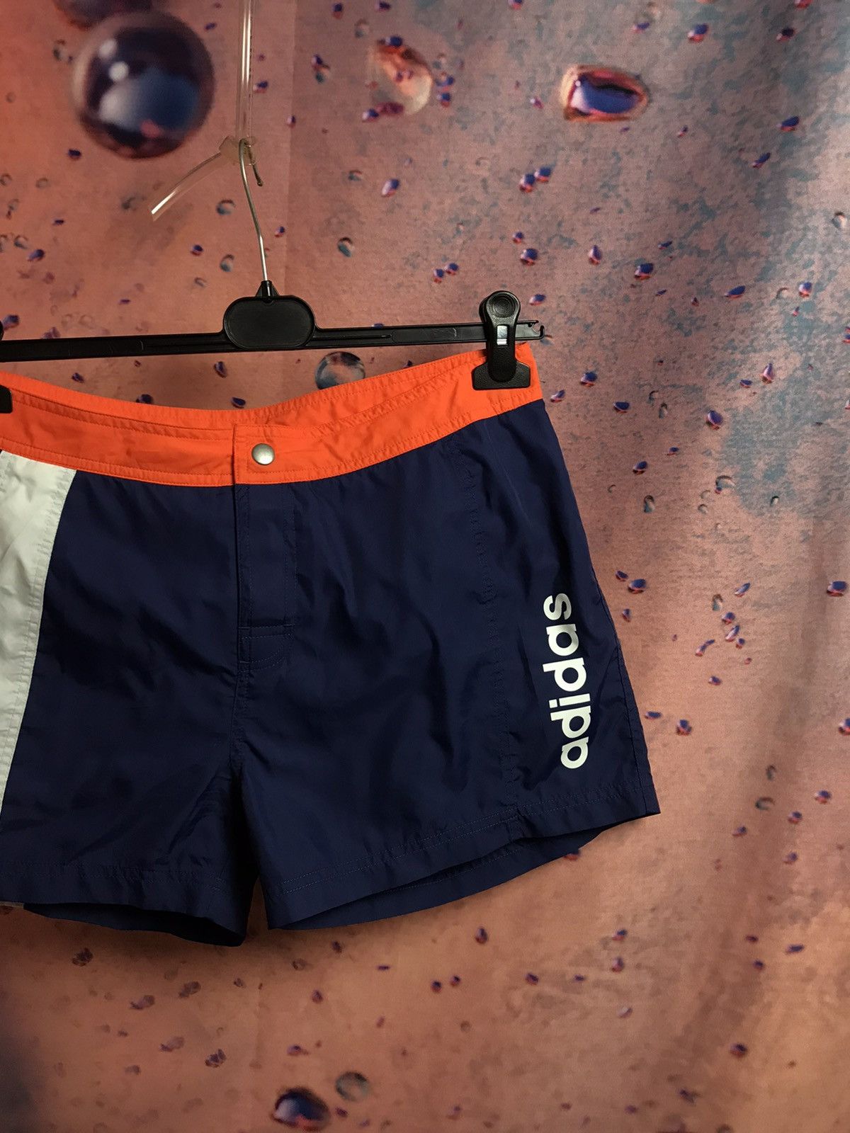 Vintage Vintage Adidas streetwear shorts Size US 30 / EU 46 - 1 Thumbnail