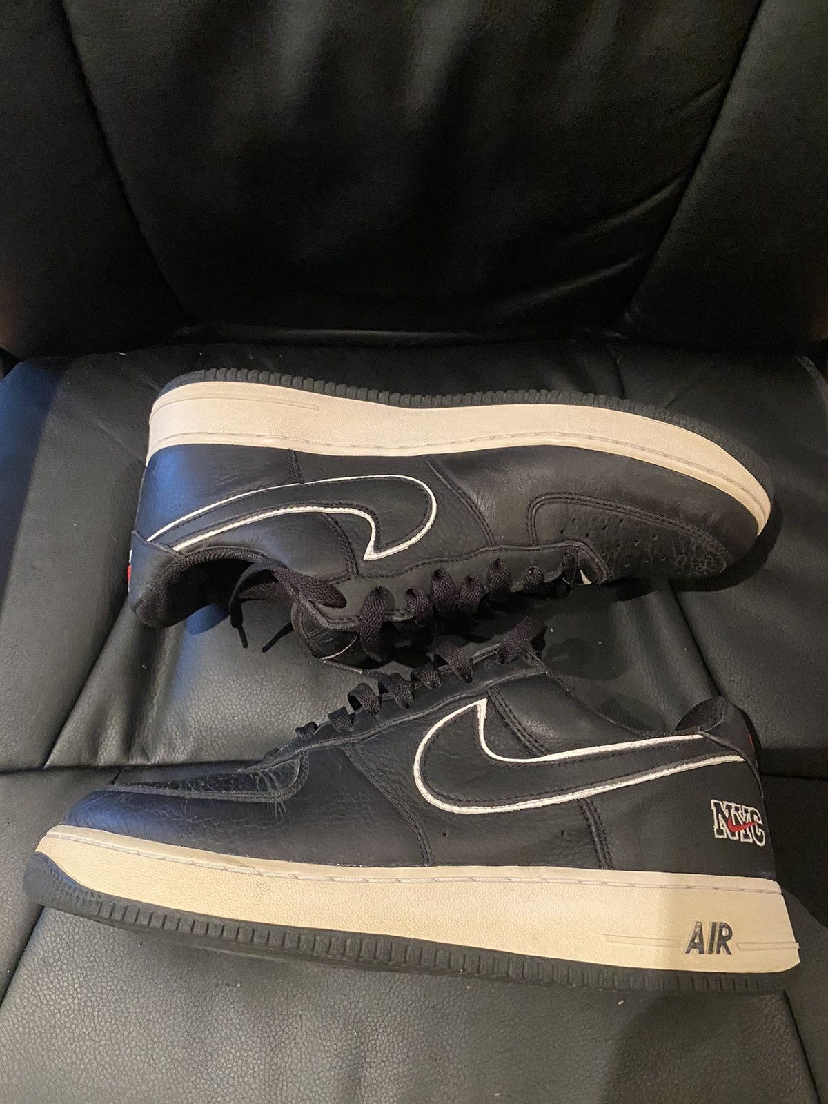 Nike Air Force 1 Low Retro Black NYC 2016 Kith Size US 10.5 / EU 43-44 - 8 Thumbnail