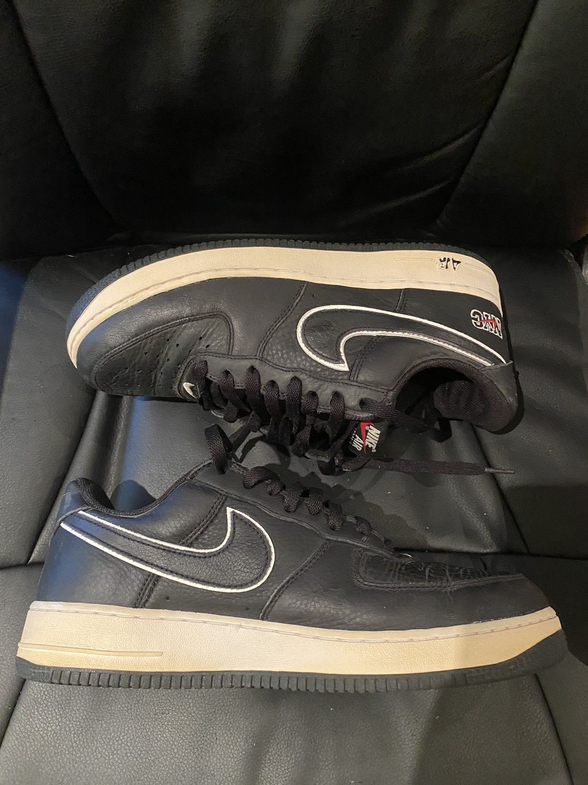 Nike Air Force 1 Low Retro Black NYC 2016 Kith Size US 10.5 / EU 43-44 - 9 Thumbnail