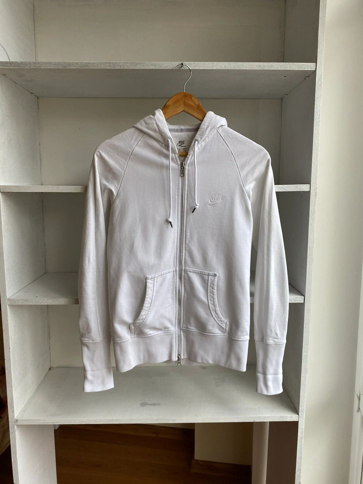 Vintage Nike Woman White Zip Hoodie